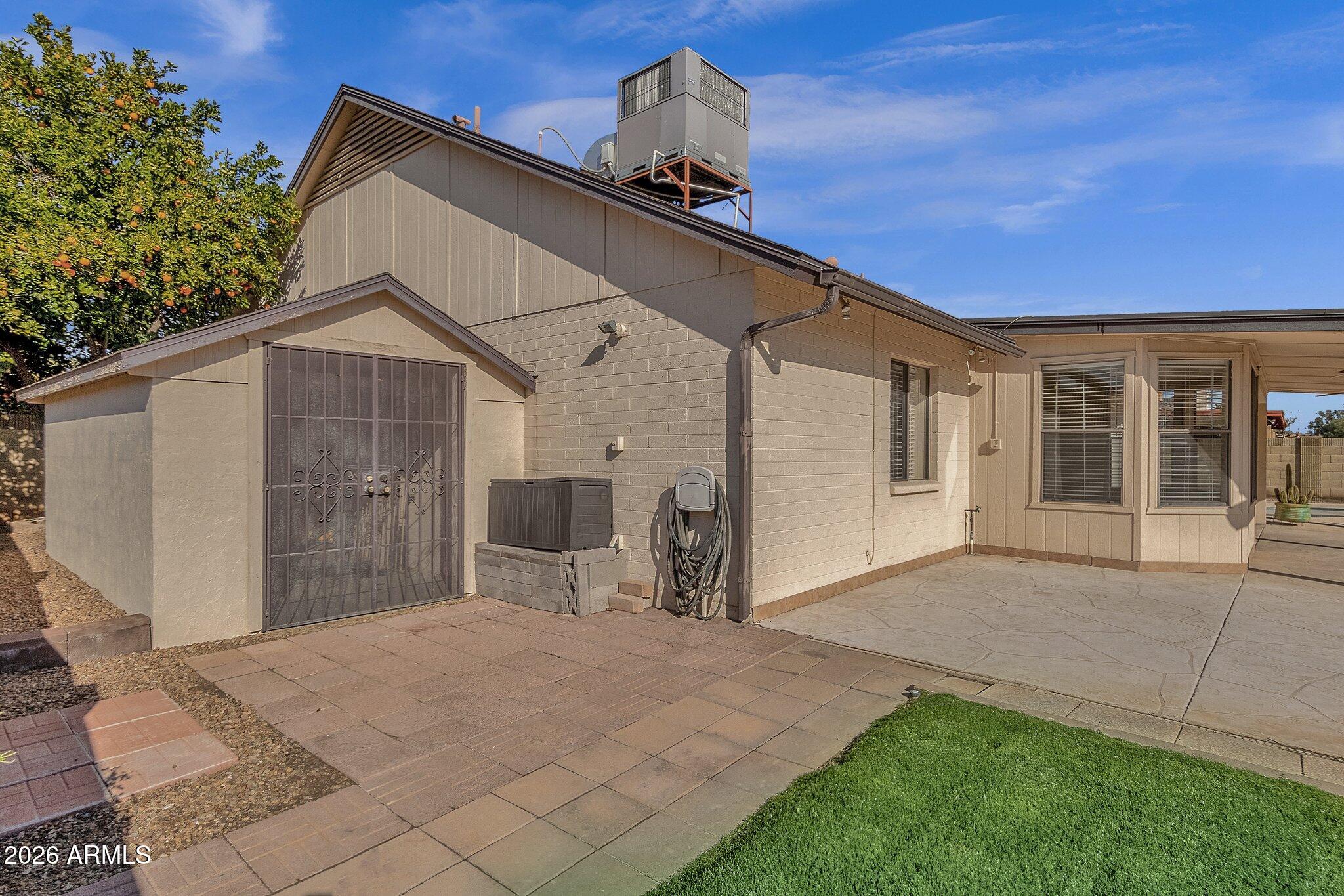 4307 E KAREN Drive