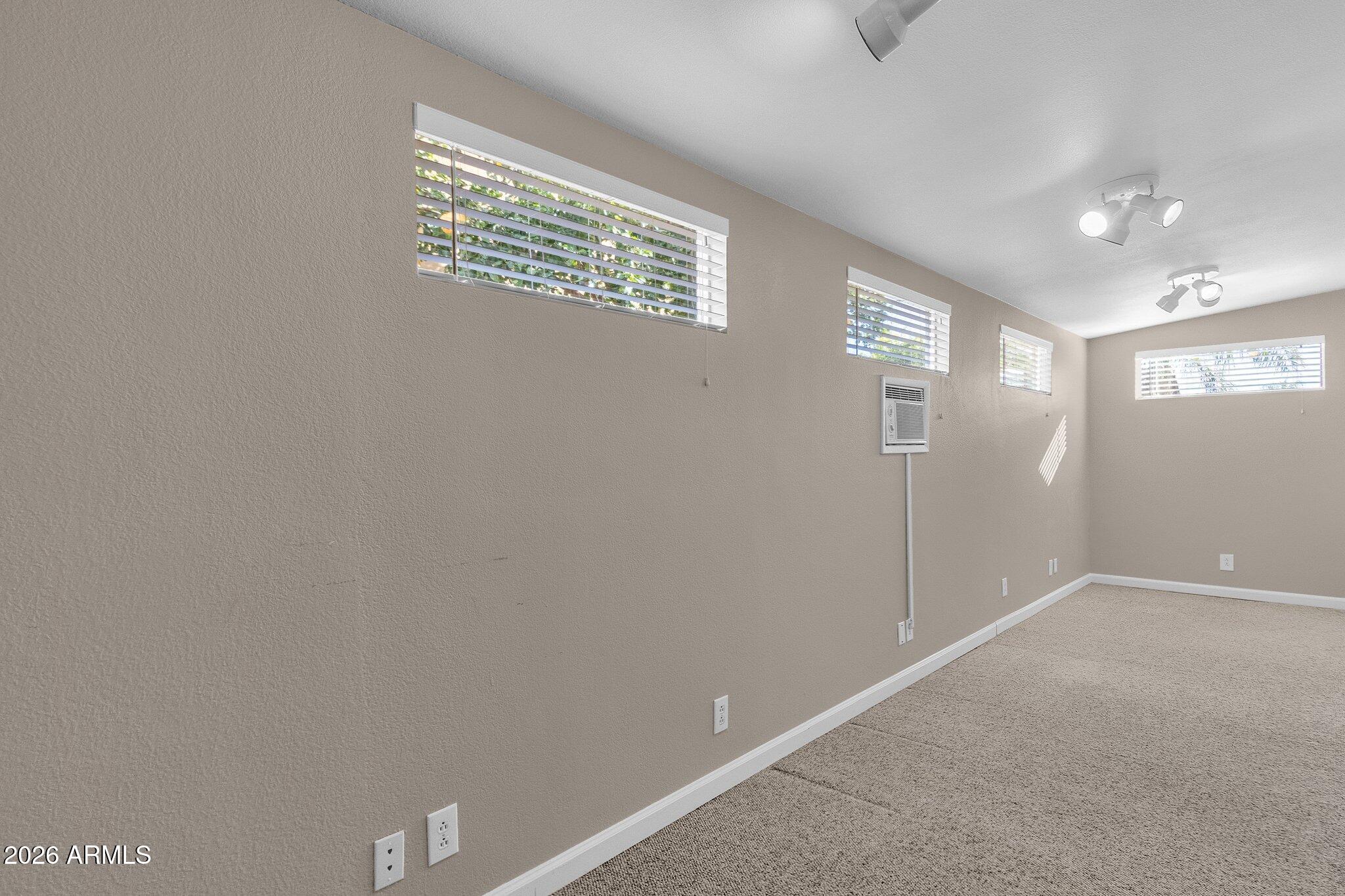 4307 E KAREN Drive