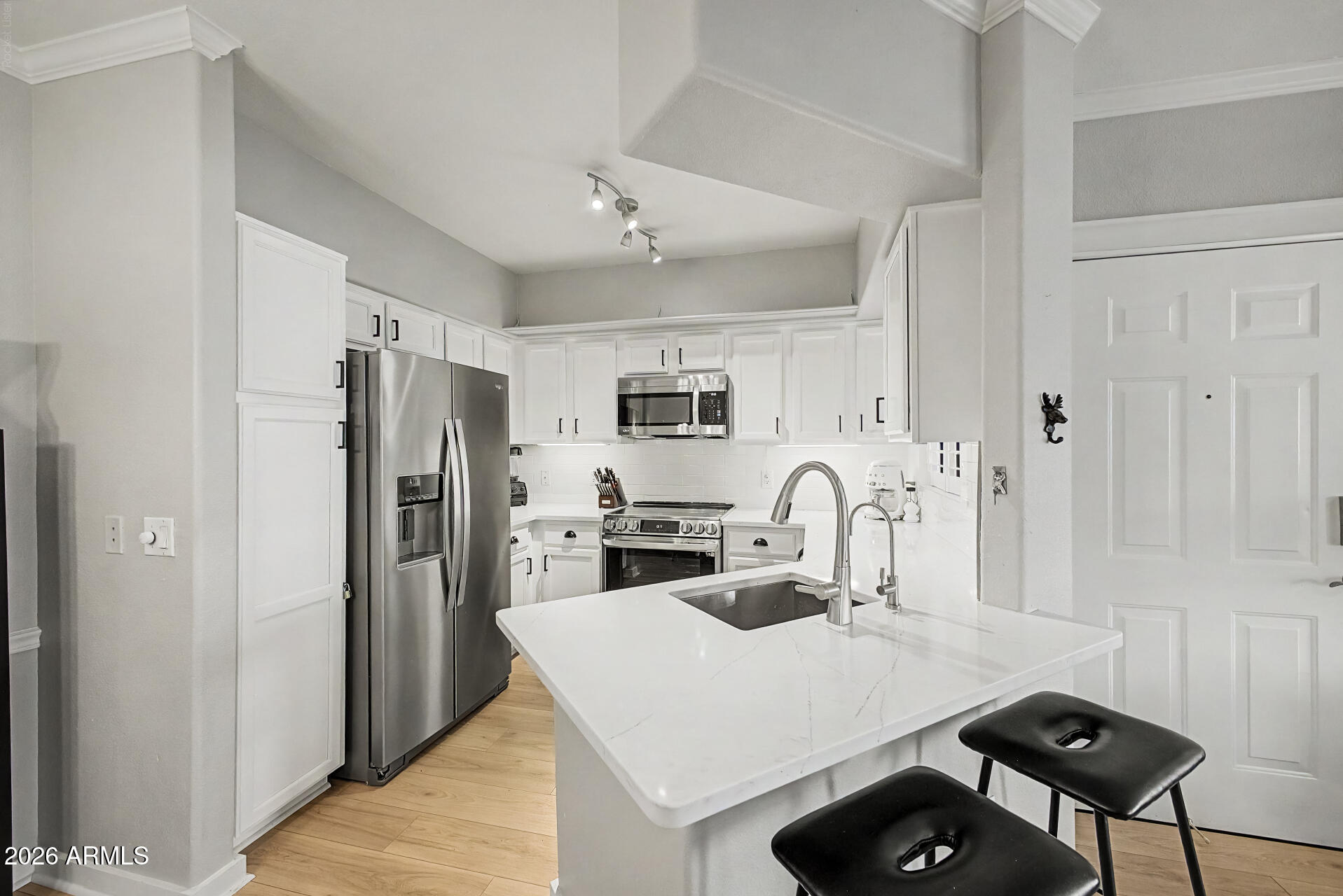 15095 N THOMPSON PEAK Parkway 1064