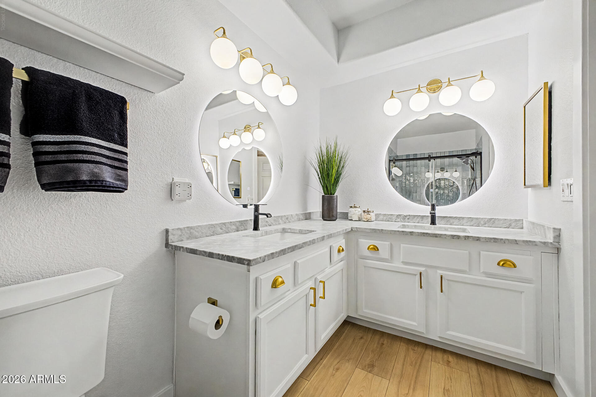 15095 N THOMPSON PEAK Parkway 1064