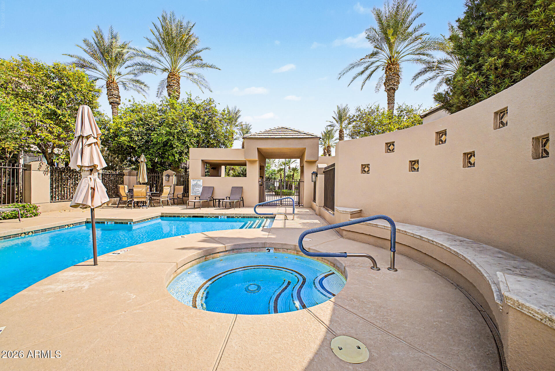 7400 E GAINEY CLUB Drive 208