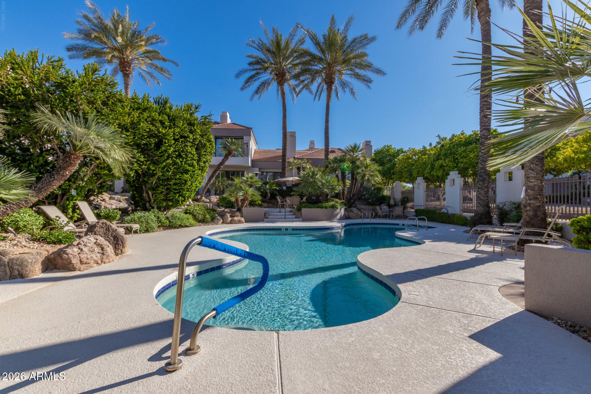 7400 E GAINEY CLUB Drive 208