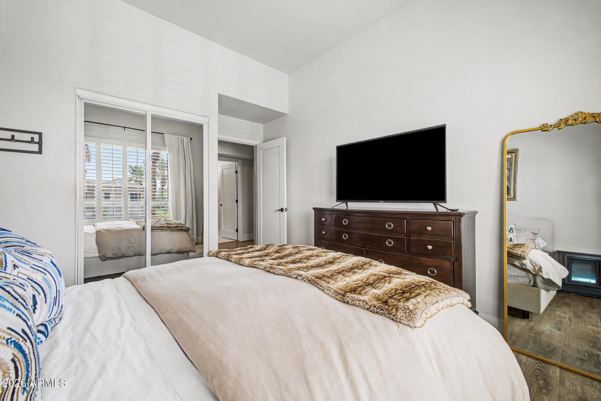 7400 E GAINEY CLUB Drive 208