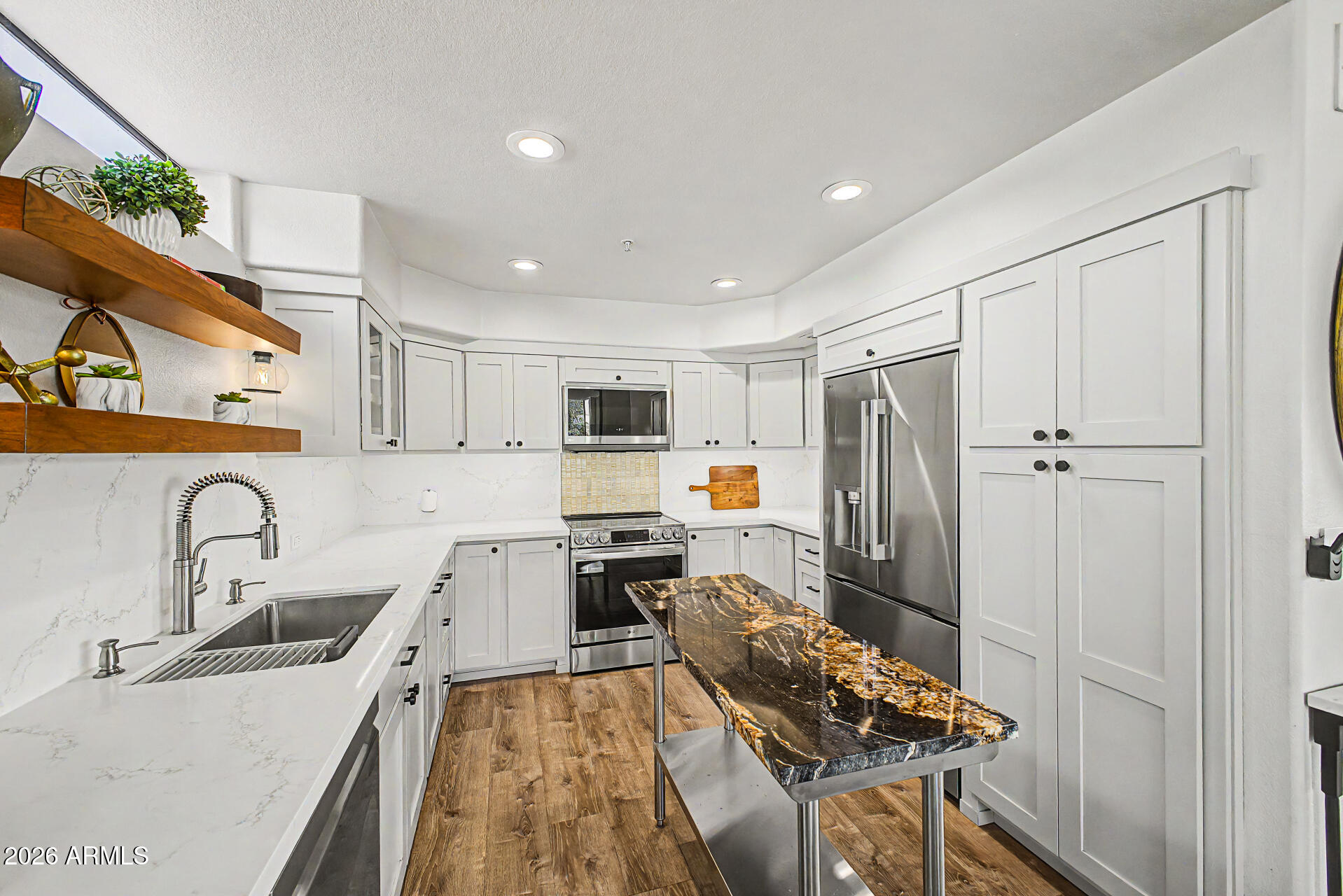 7400 E GAINEY CLUB Drive 208