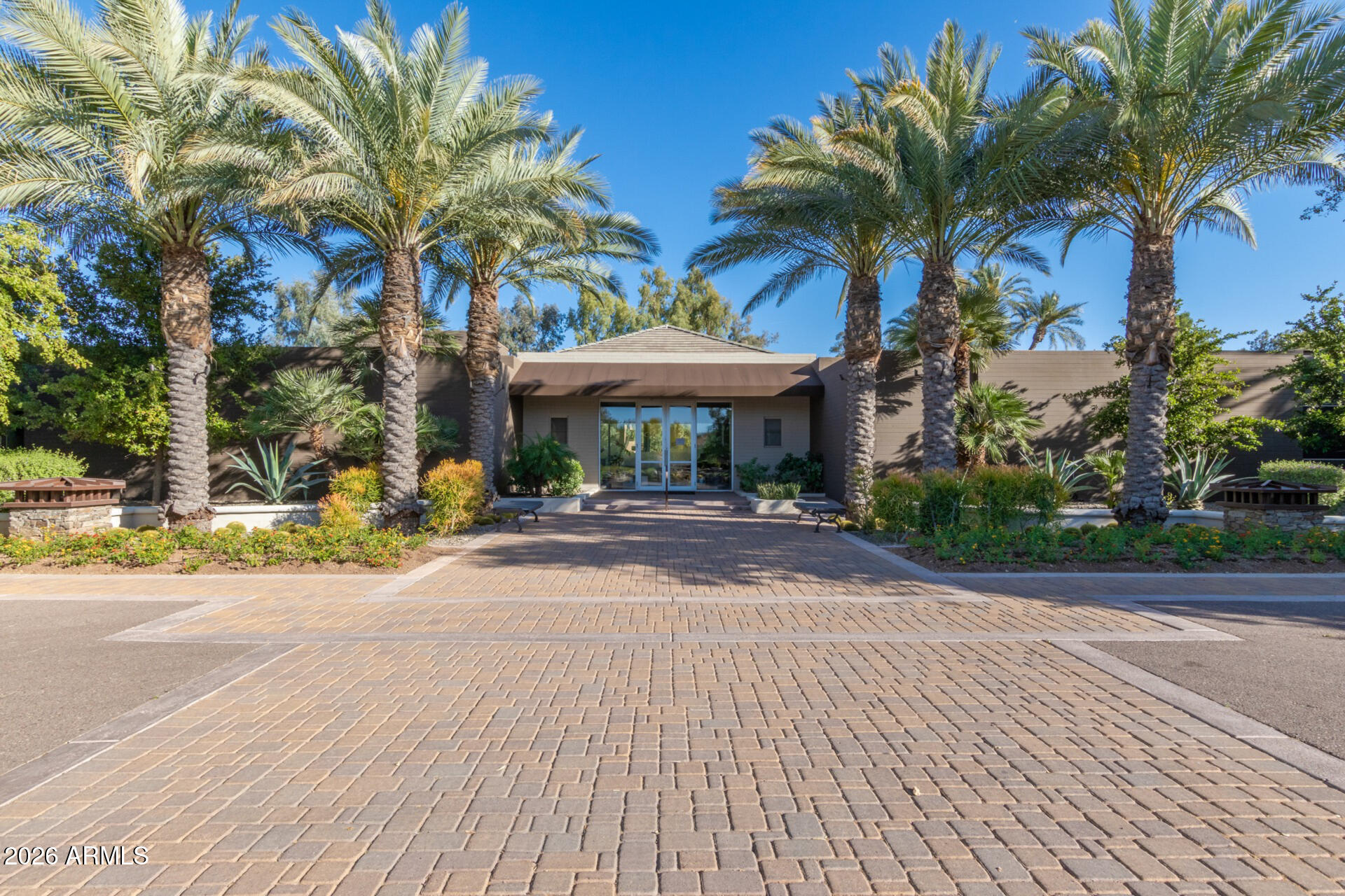 7400 E GAINEY CLUB Drive 208