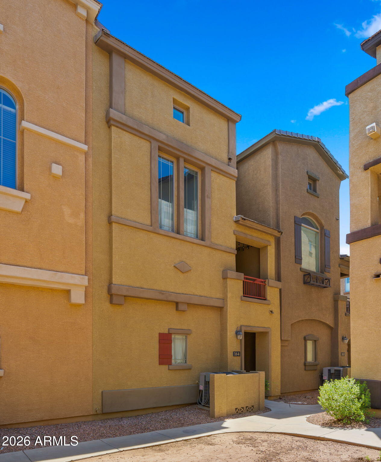 3250 W GREENWAY Road 164