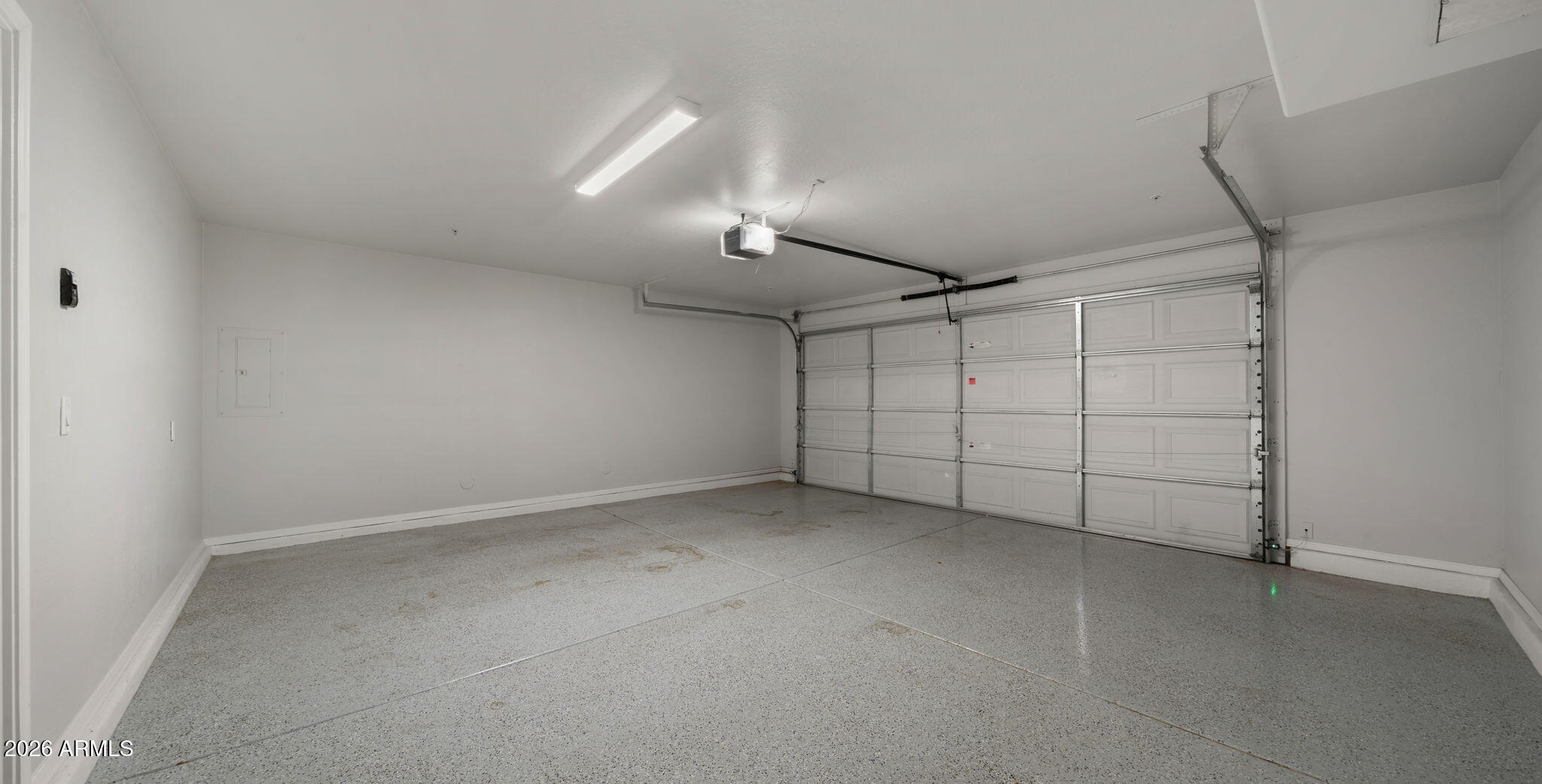 3250 W GREENWAY Road 164