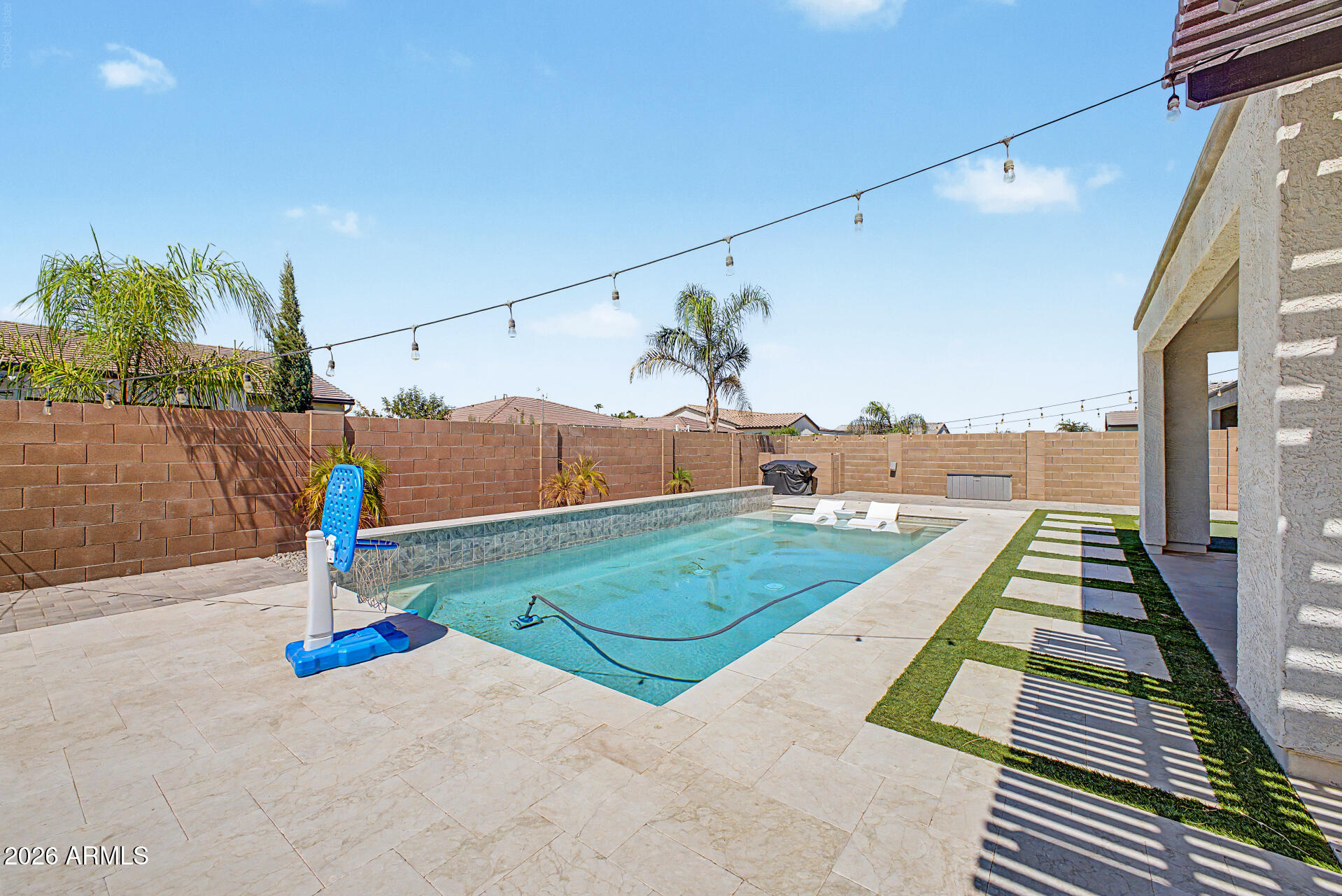 2228 W ALLEN Street
