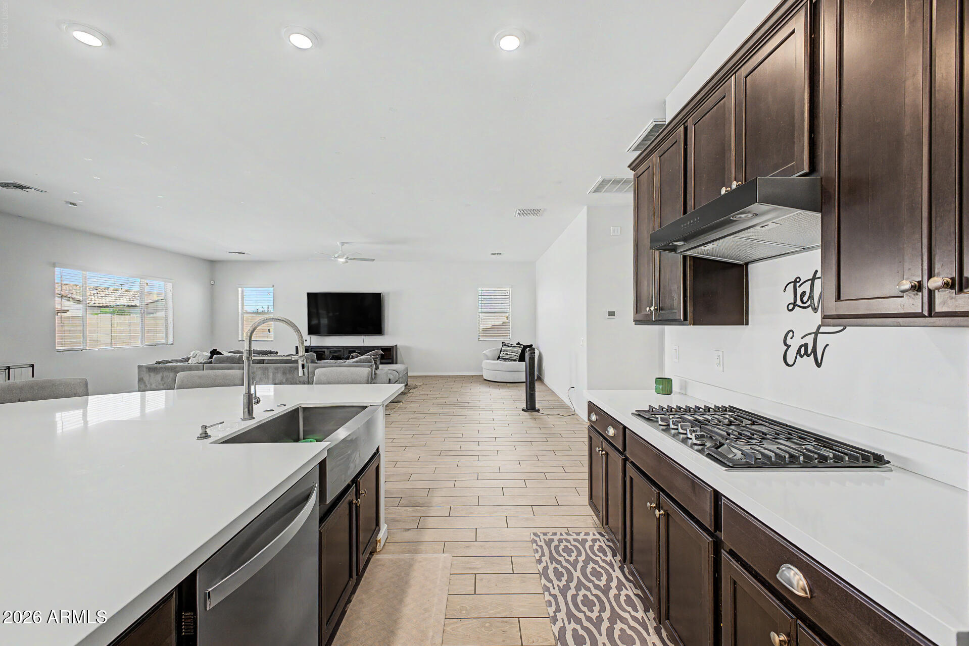 2228 W ALLEN Street