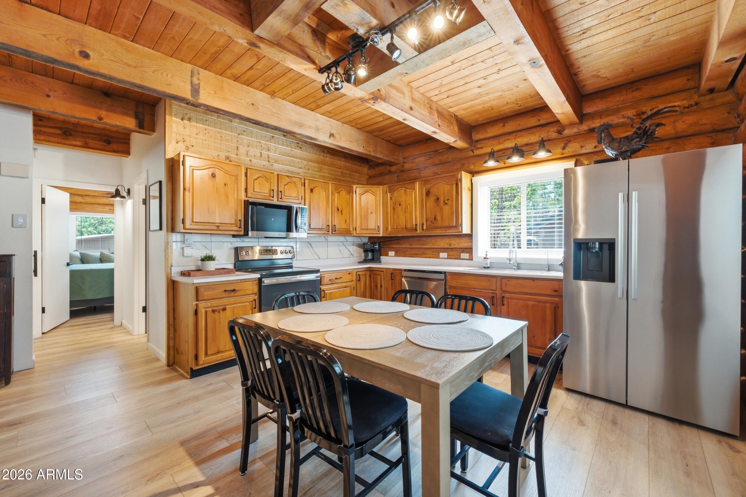 5111 N FOSSIL CREEK Lane