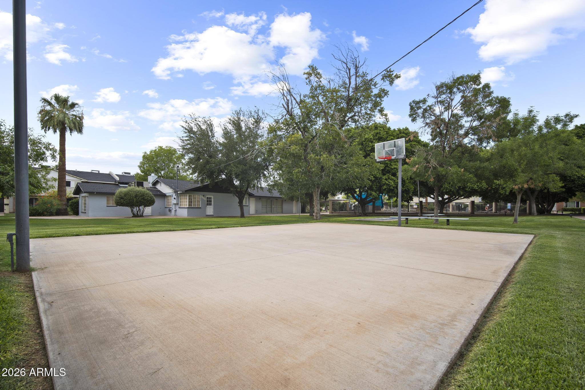 1403 N 44TH Street