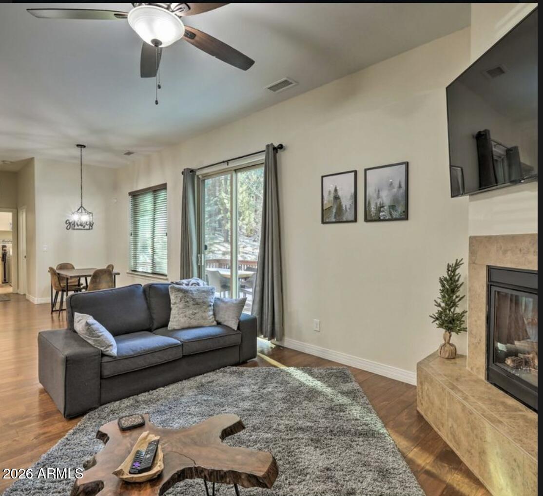 4390 E BURNING TREE Loop
