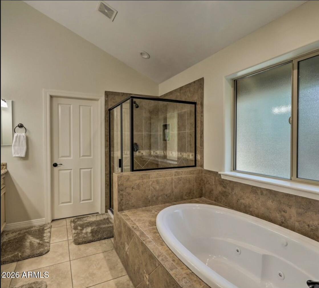 4390 E BURNING TREE Loop