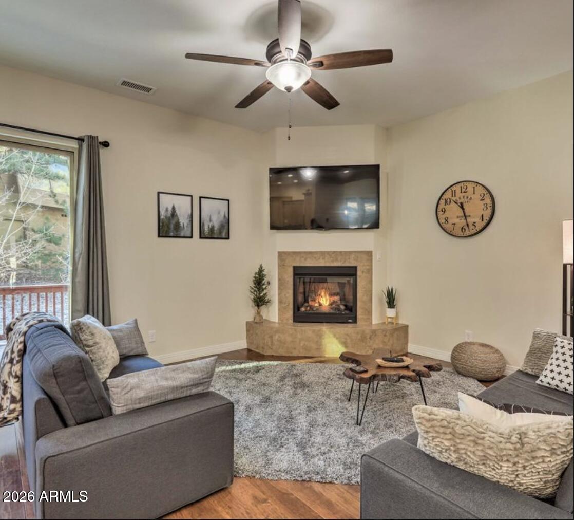 4390 E BURNING TREE Loop