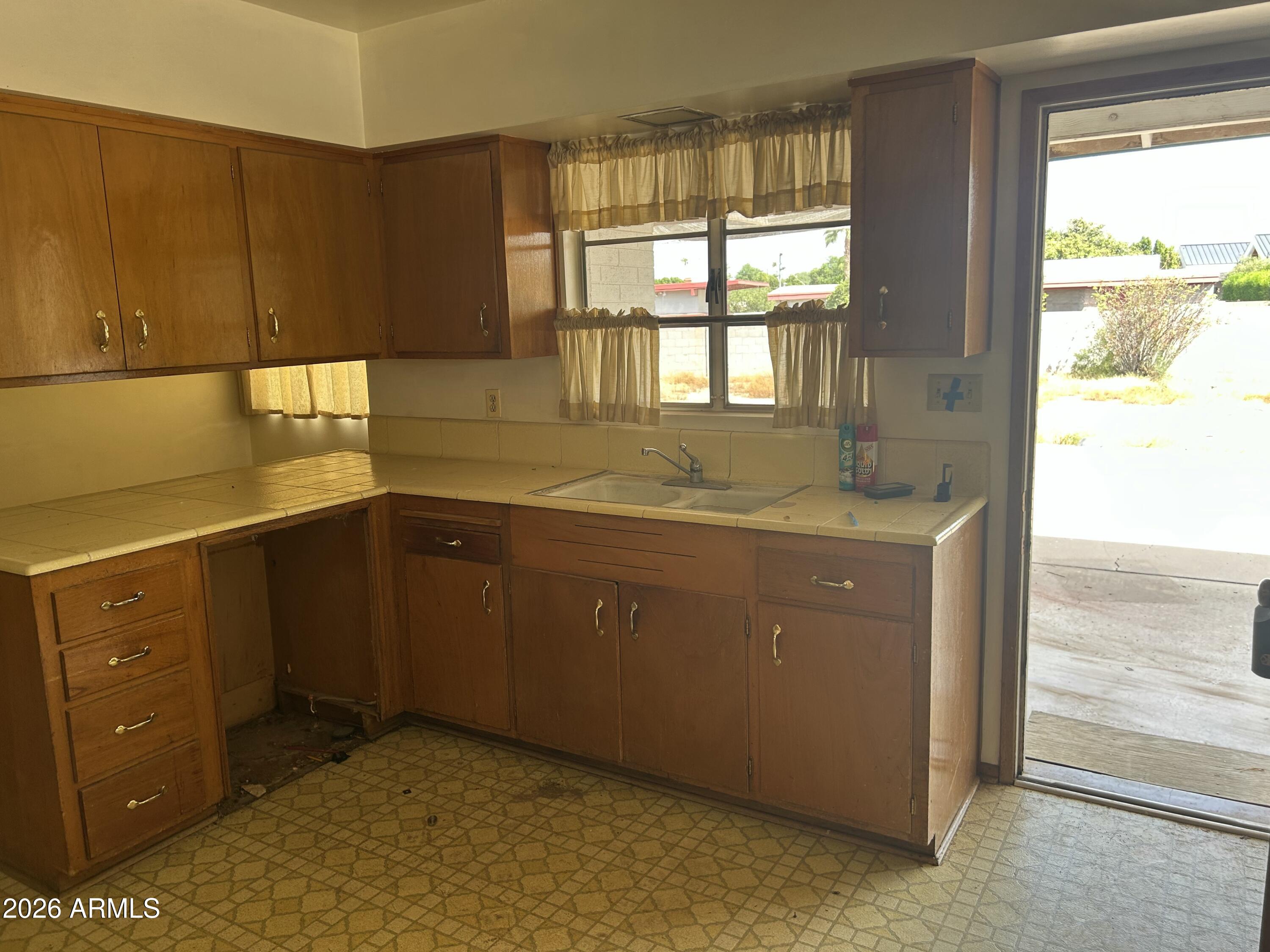 5031 N 69TH Place