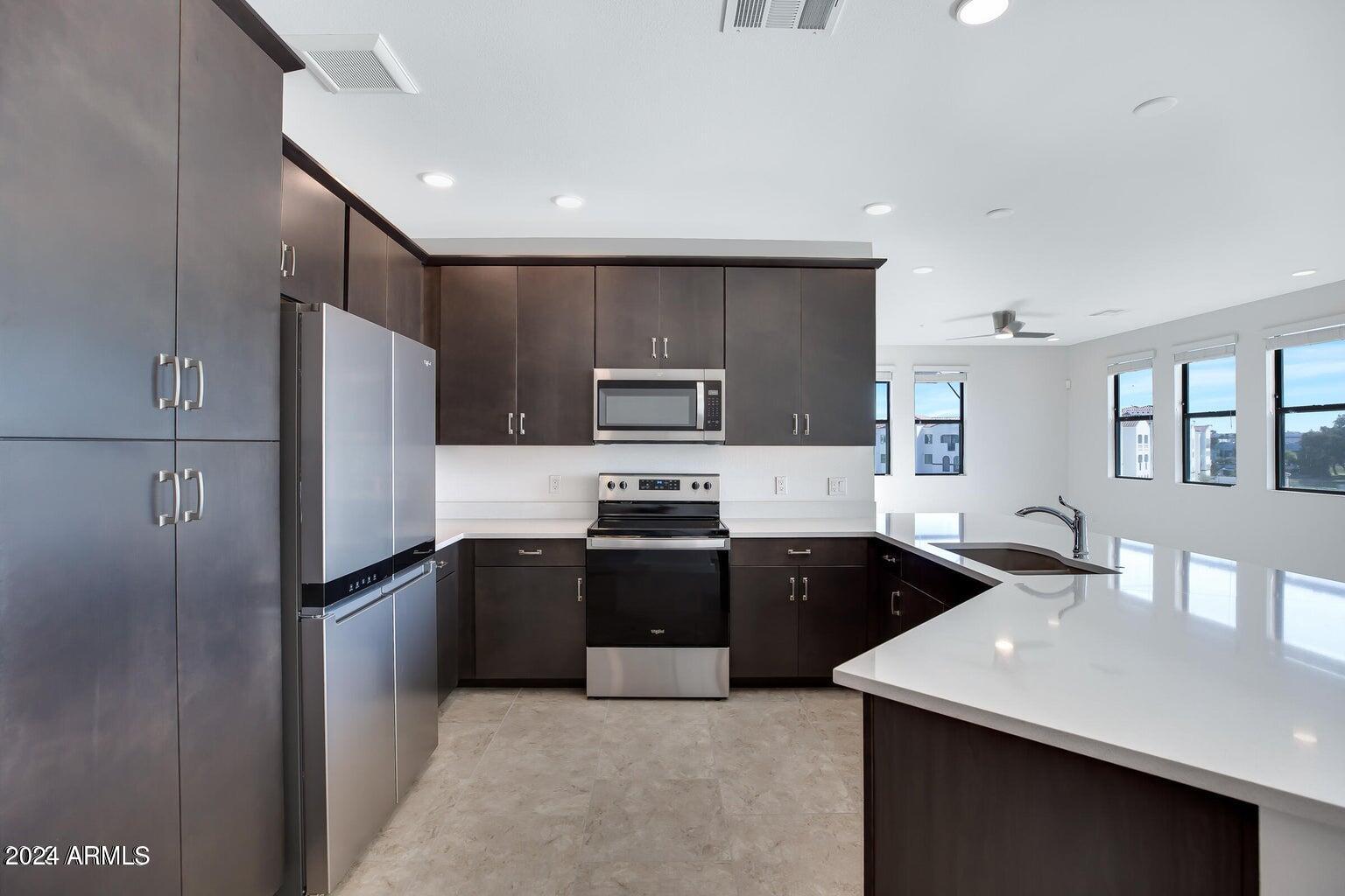 2511 W QUEEN CREEK Road 370