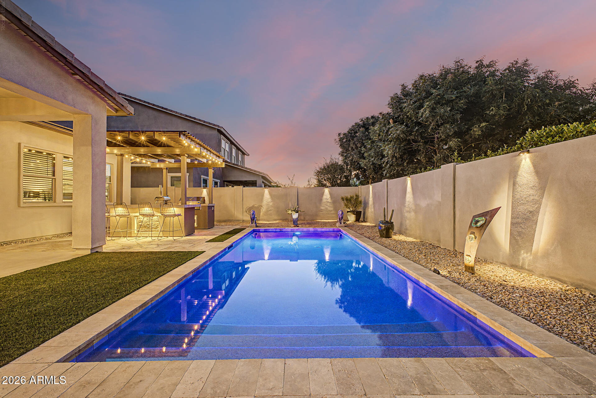 22738 E CALLE LUNA