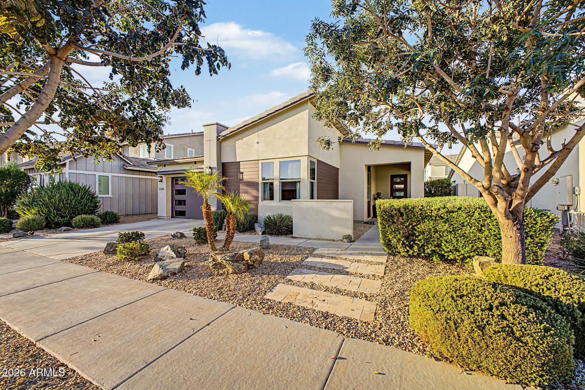22738 E CALLE LUNA