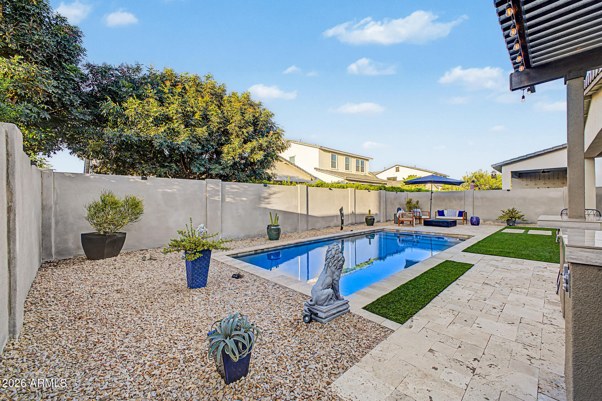 22738 E CALLE LUNA