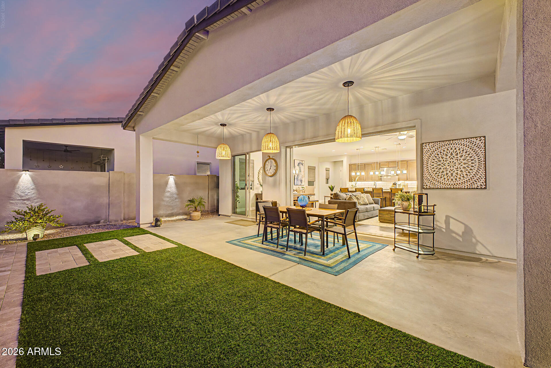 22738 E CALLE LUNA
