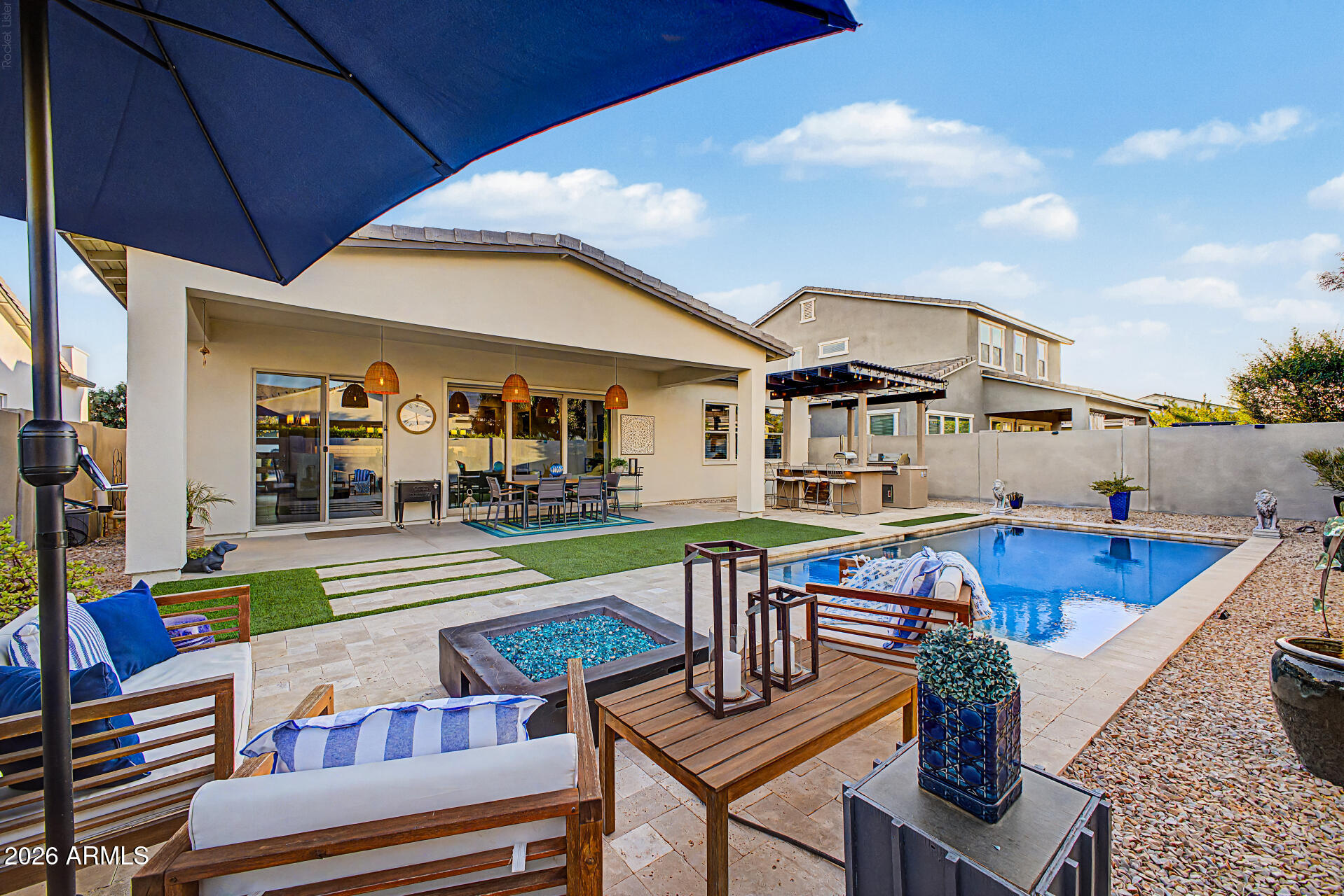 22738 E CALLE LUNA