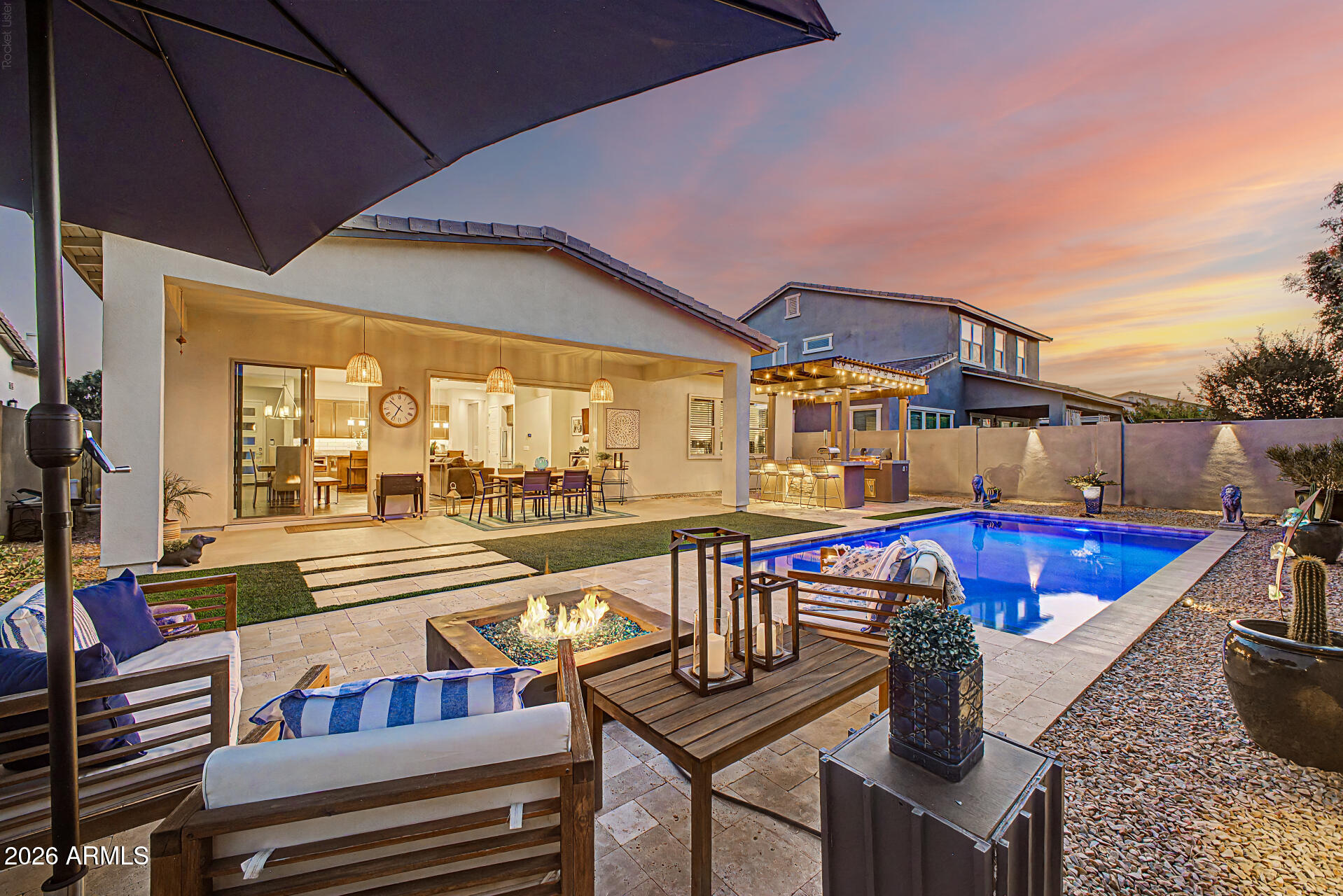 22738 E CALLE LUNA