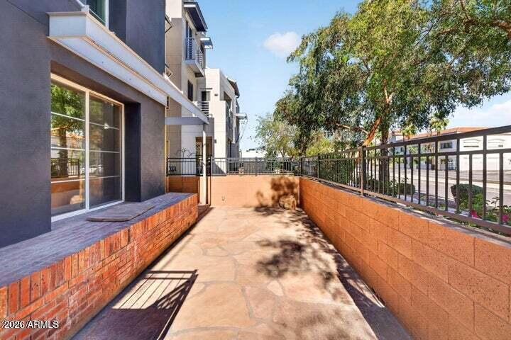 706 E Washington Street 124