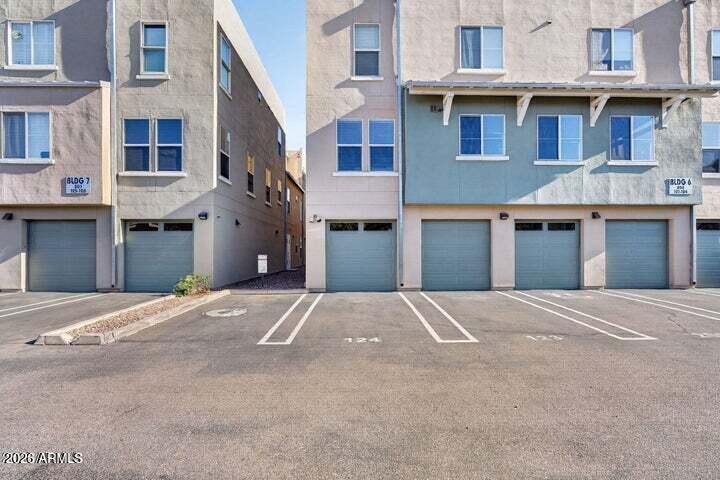 706 E Washington Street 124