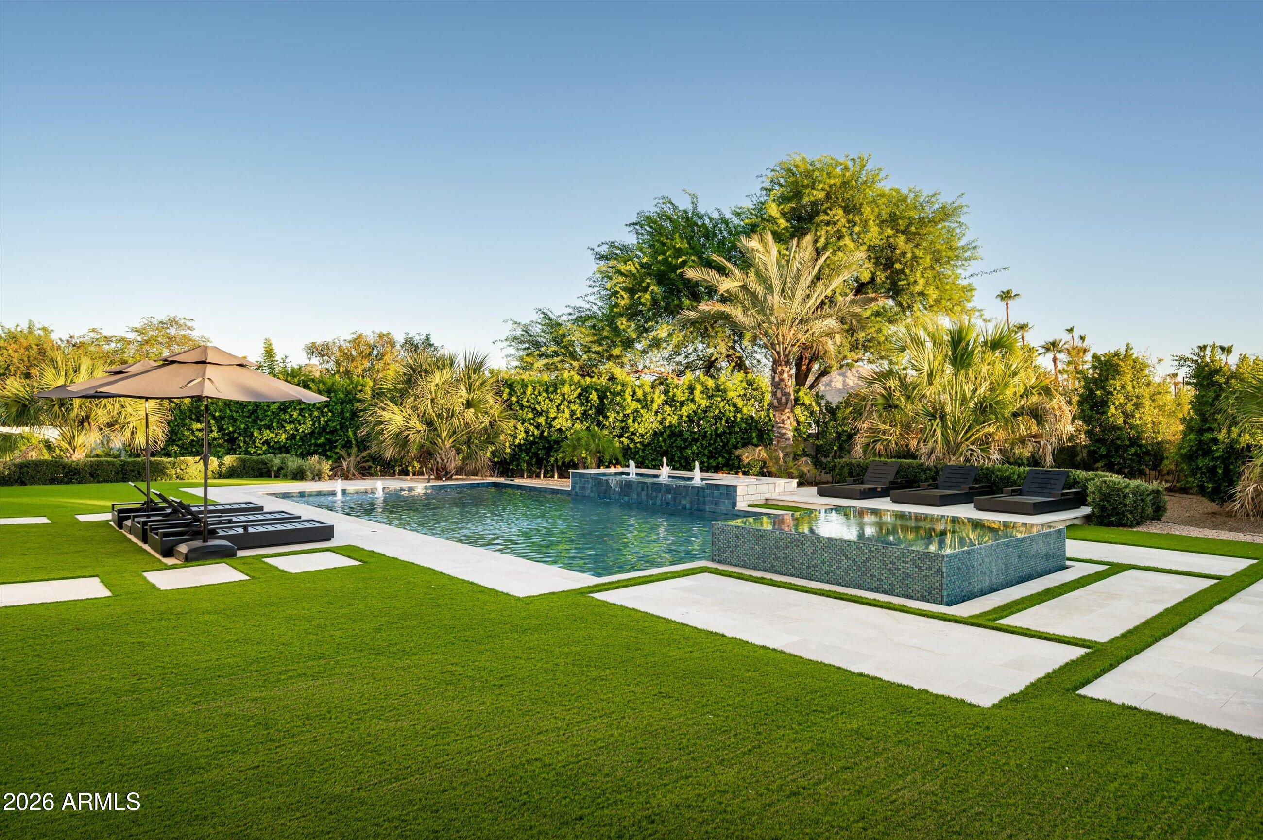 6125 E VIA ESTRELLA Avenue