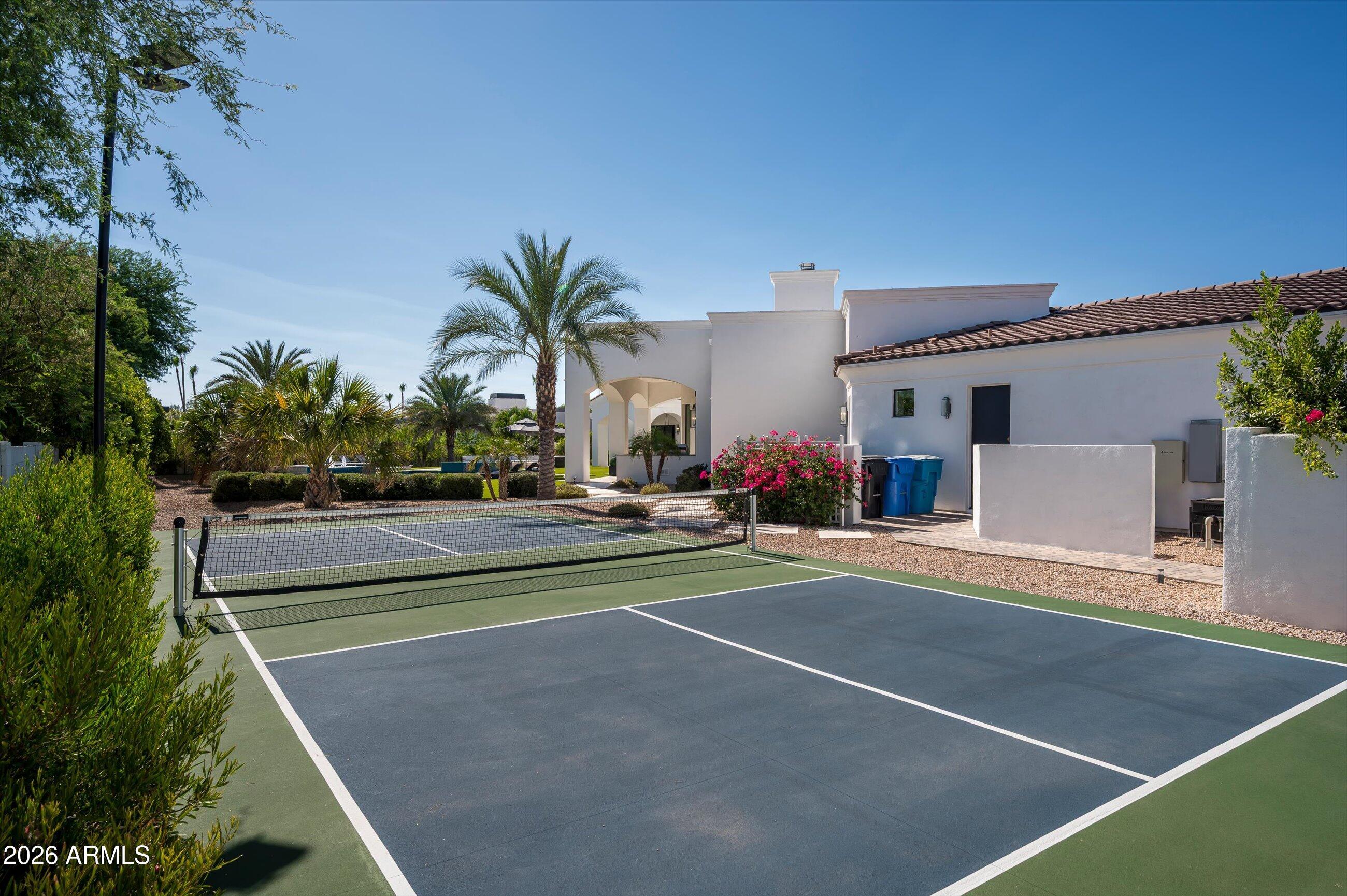 6125 E VIA ESTRELLA Avenue