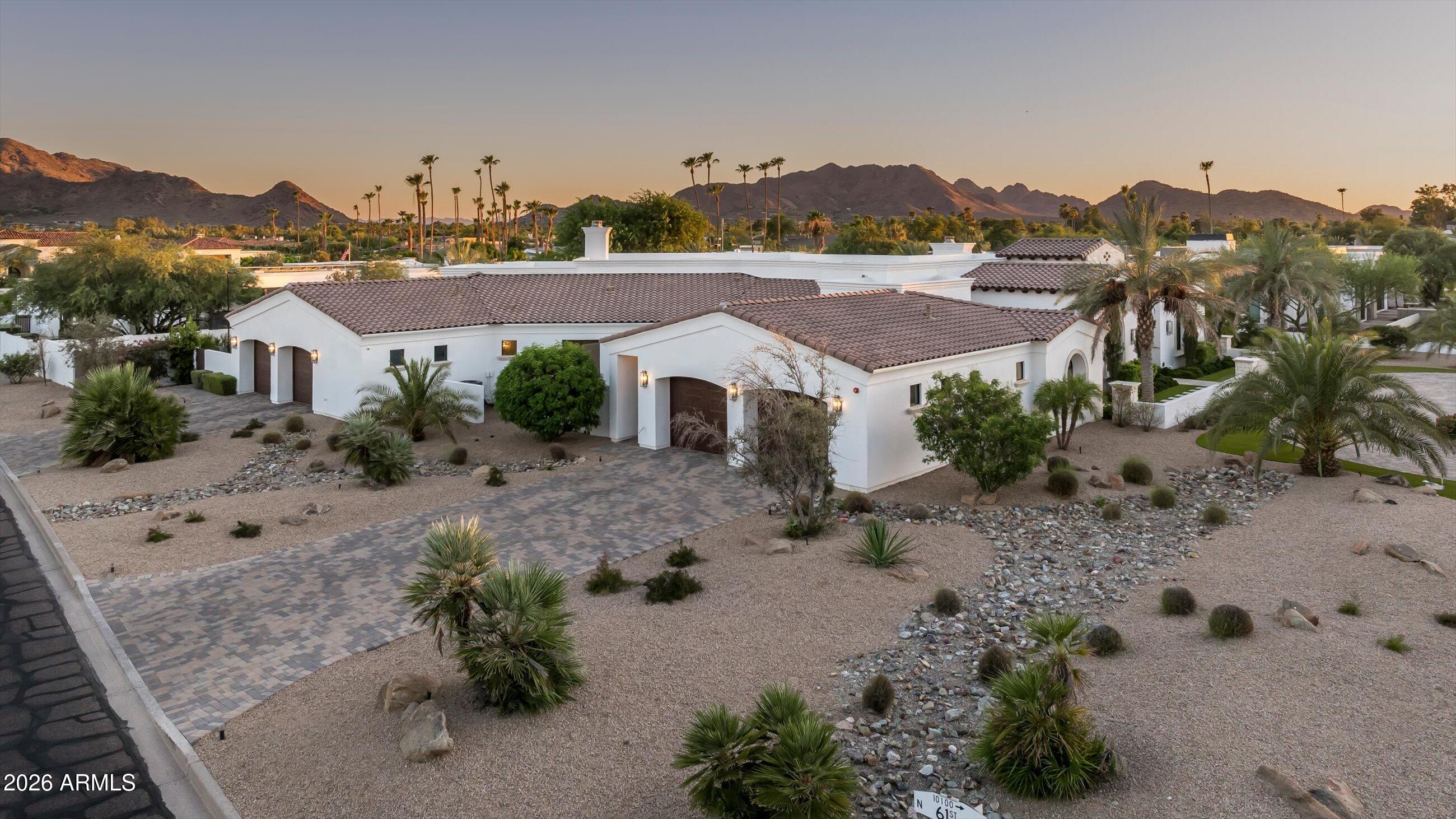 6125 E VIA ESTRELLA Avenue