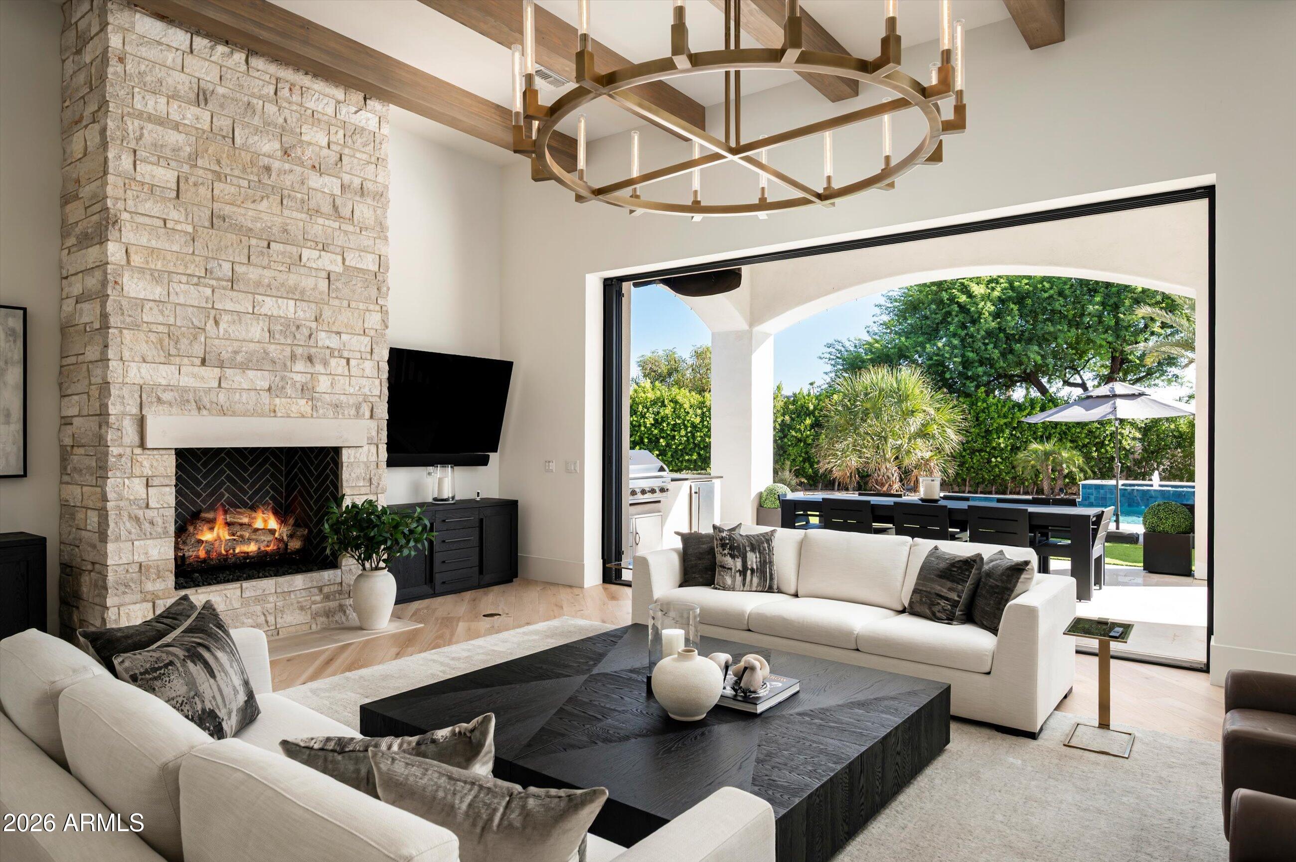 6125 E VIA ESTRELLA Avenue