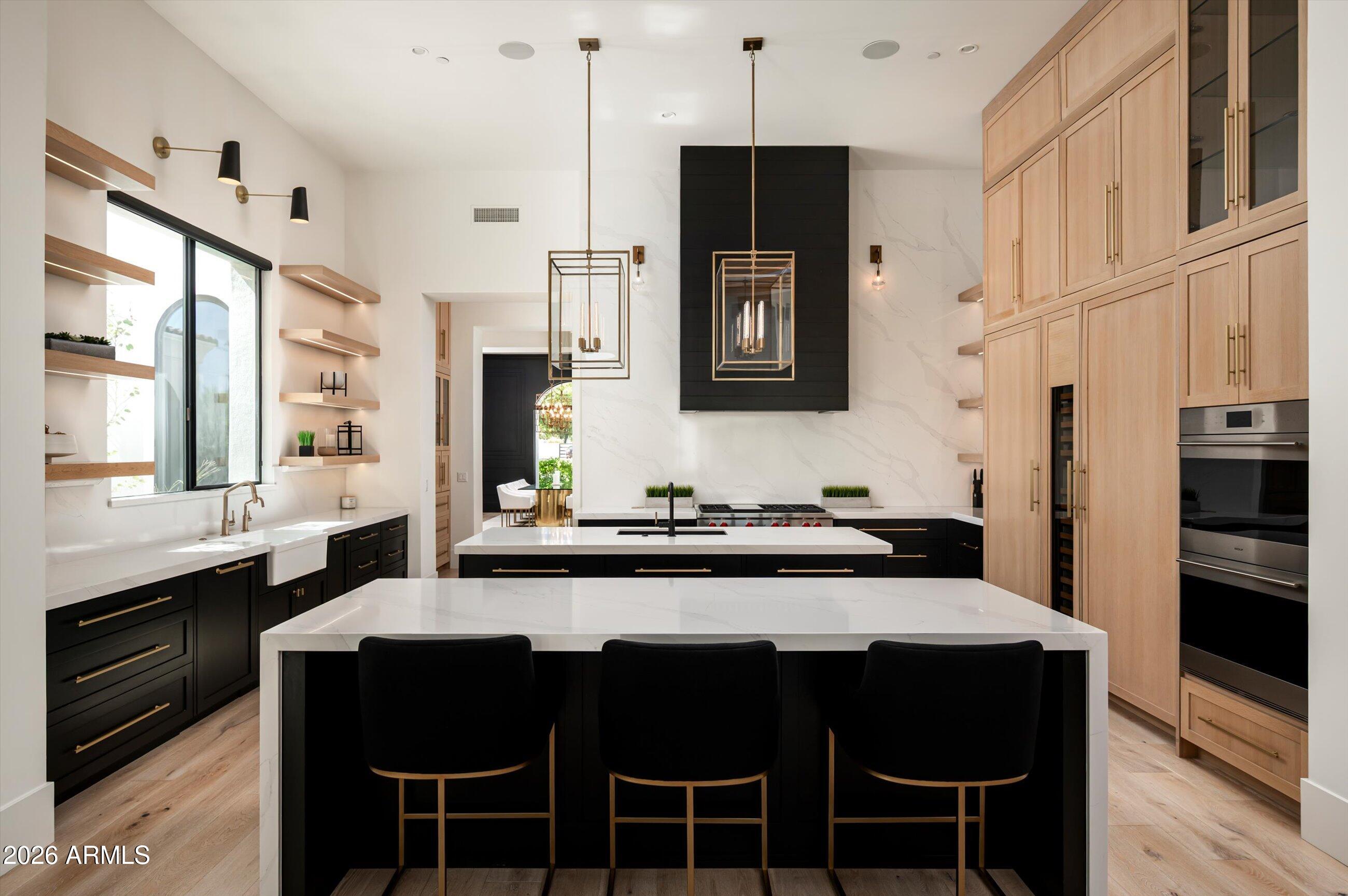 6125 E VIA ESTRELLA Avenue