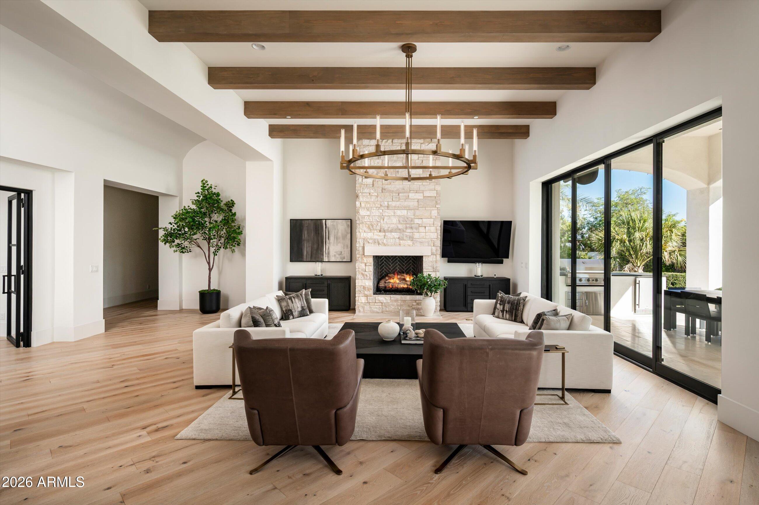 6125 E VIA ESTRELLA Avenue