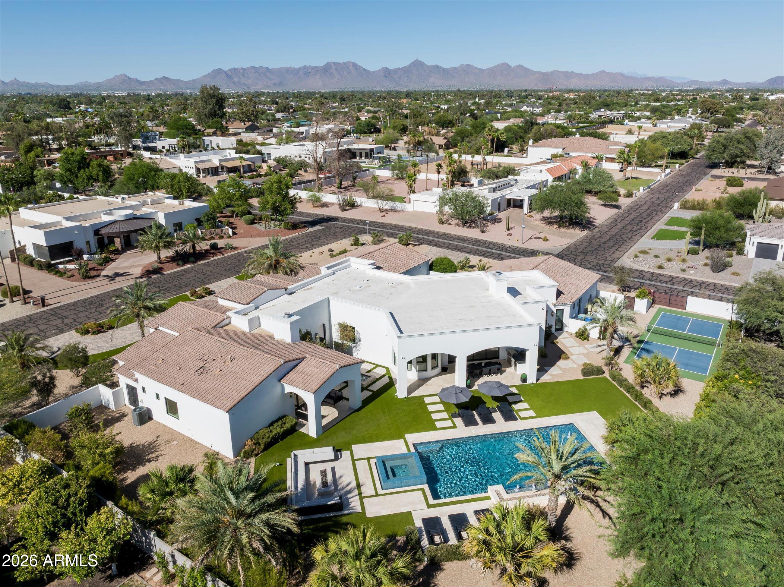 6125 E VIA ESTRELLA Avenue