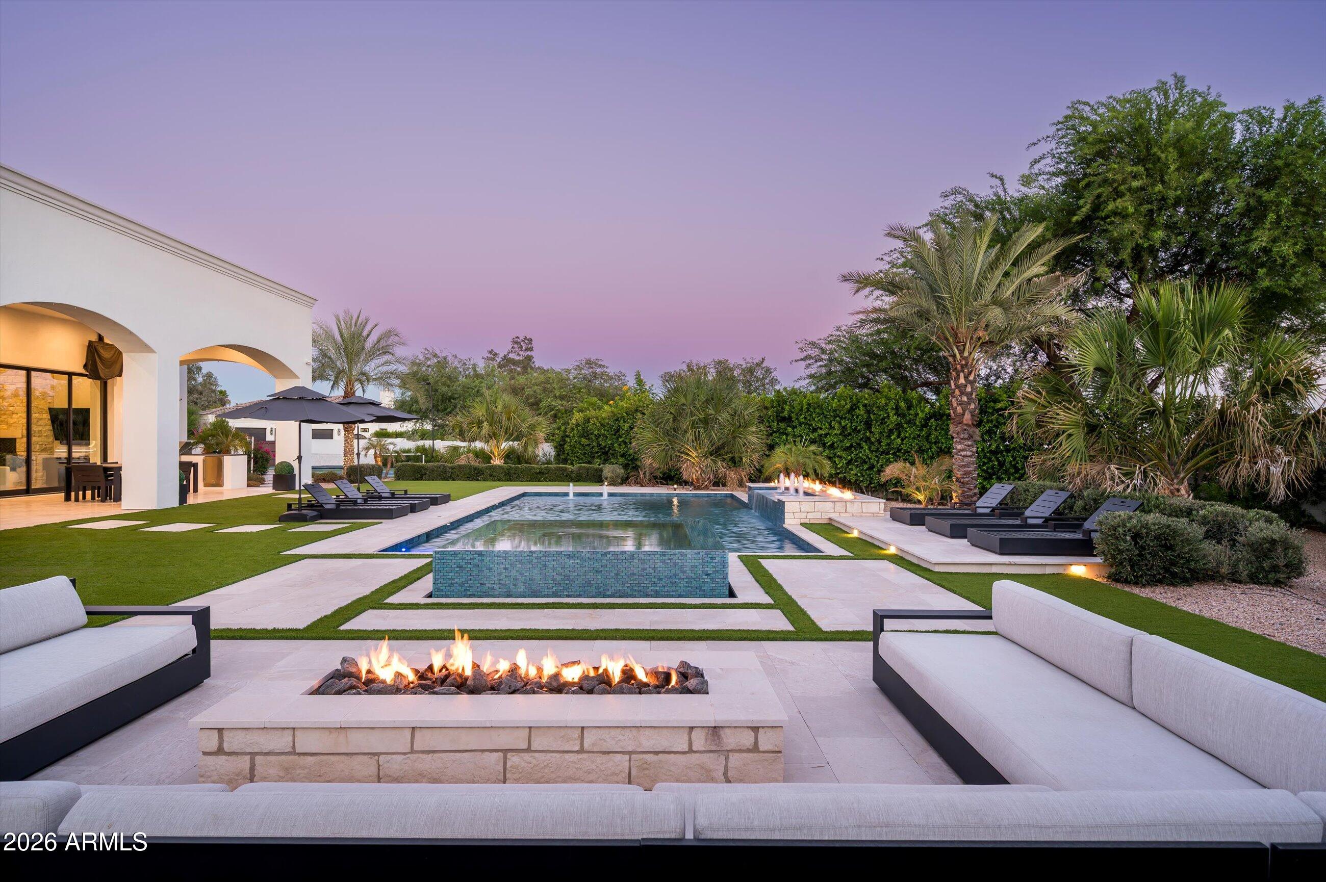 6125 E VIA ESTRELLA Avenue