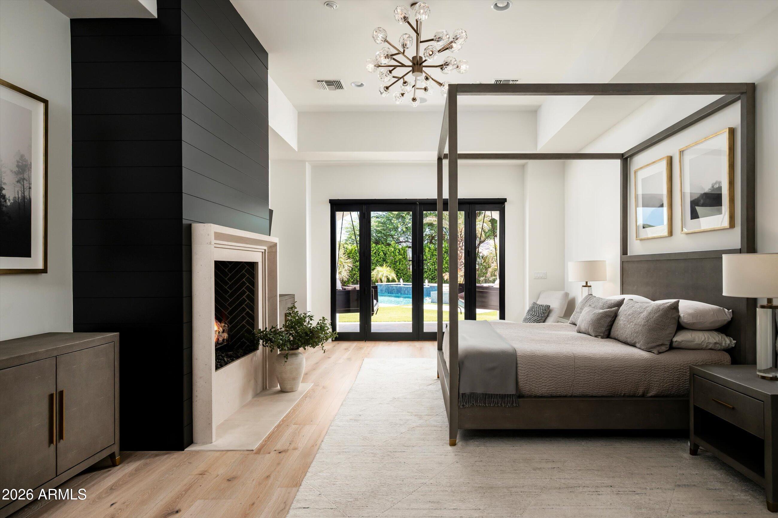 6125 E VIA ESTRELLA Avenue