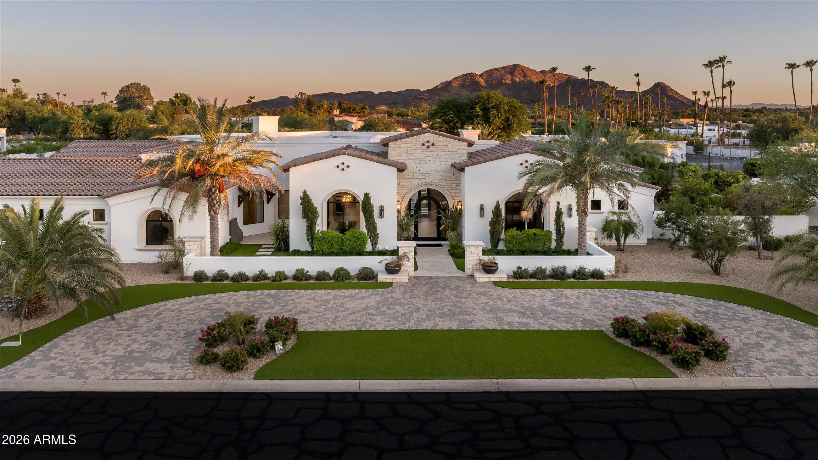 6125 E VIA ESTRELLA Avenue