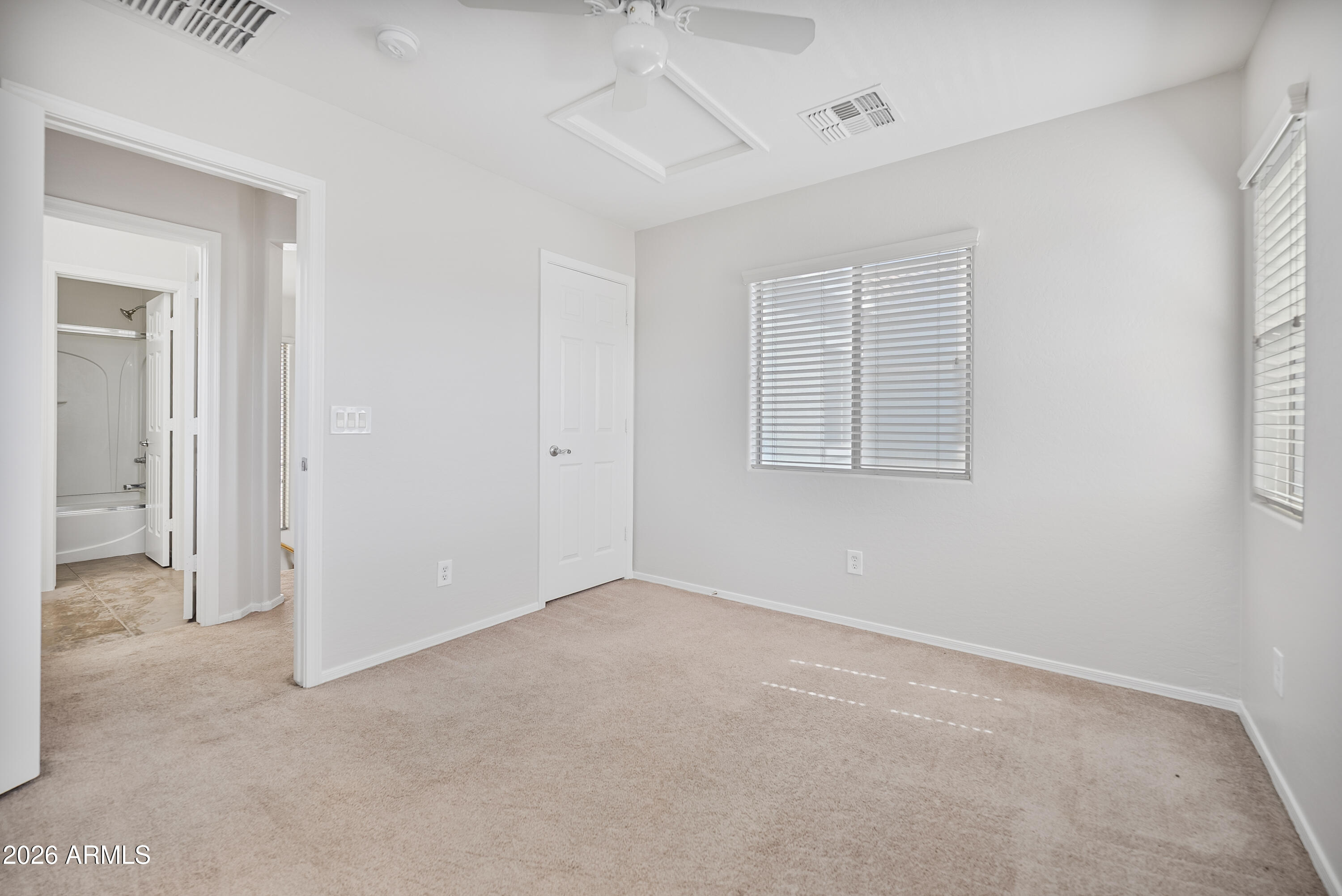 453 N CITRUS Lane