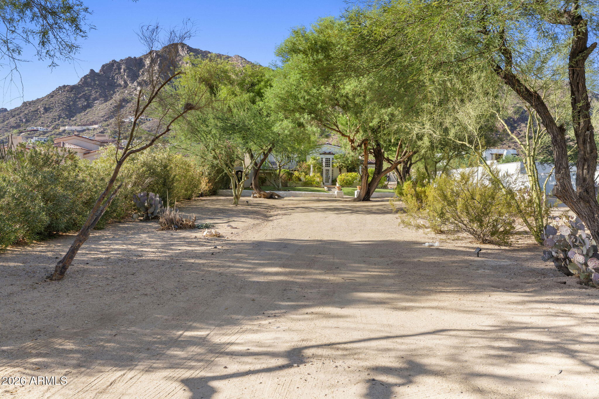 5710 E CAMELBACK Road