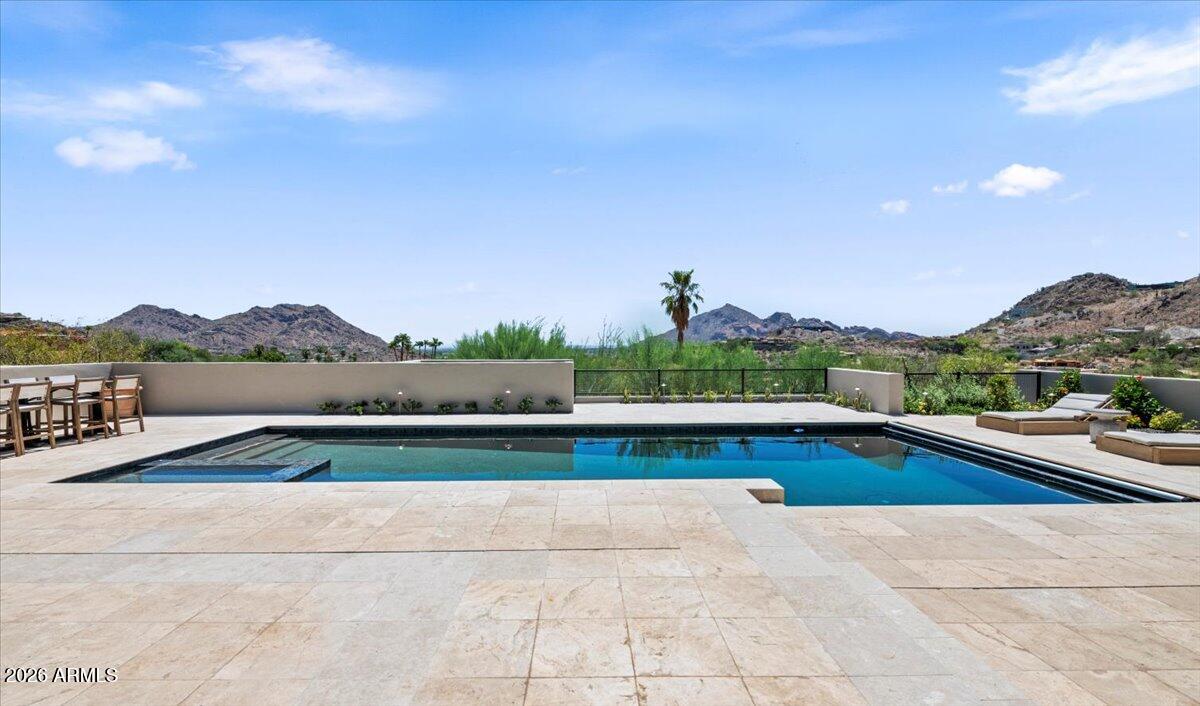7347 N RED LEDGE Drive