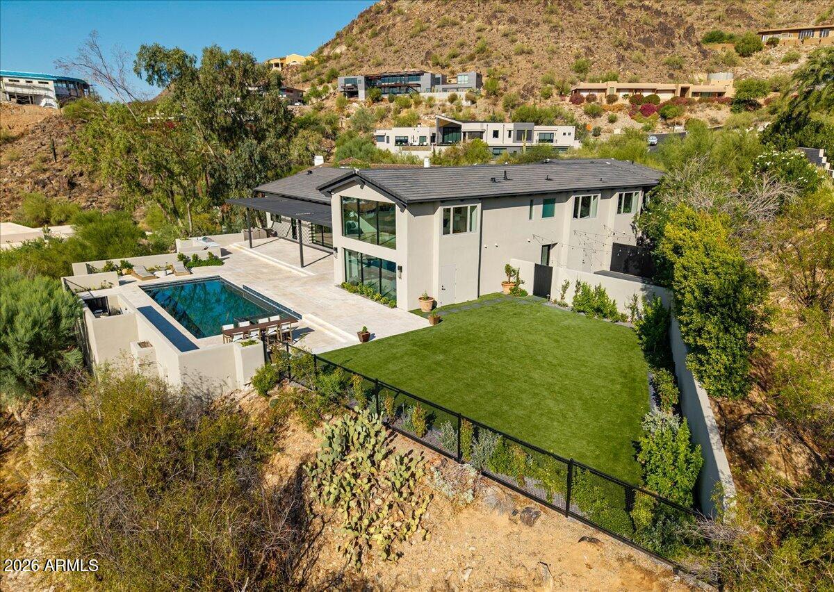 7347 N RED LEDGE Drive