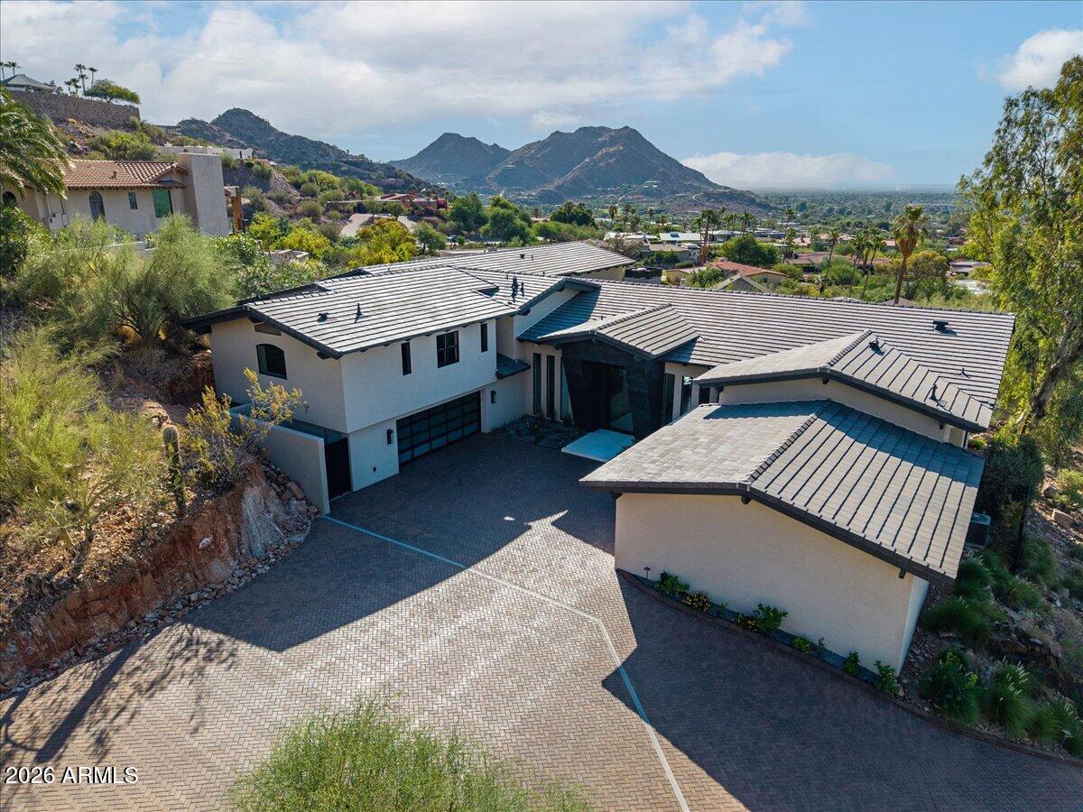 7347 N RED LEDGE Drive