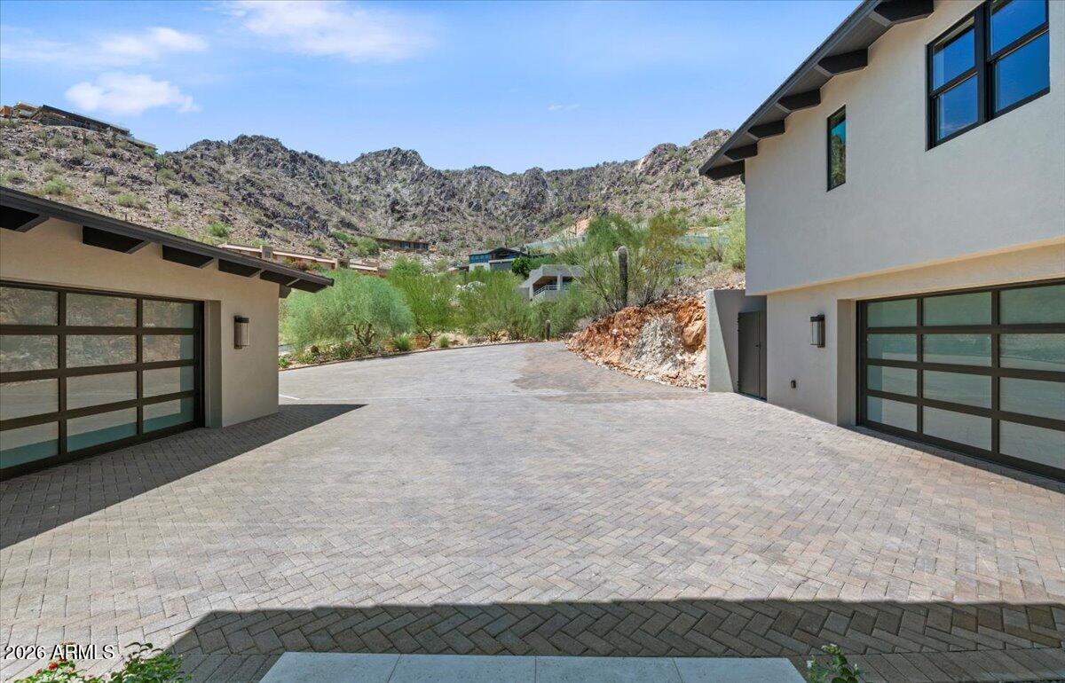 7347 N RED LEDGE Drive