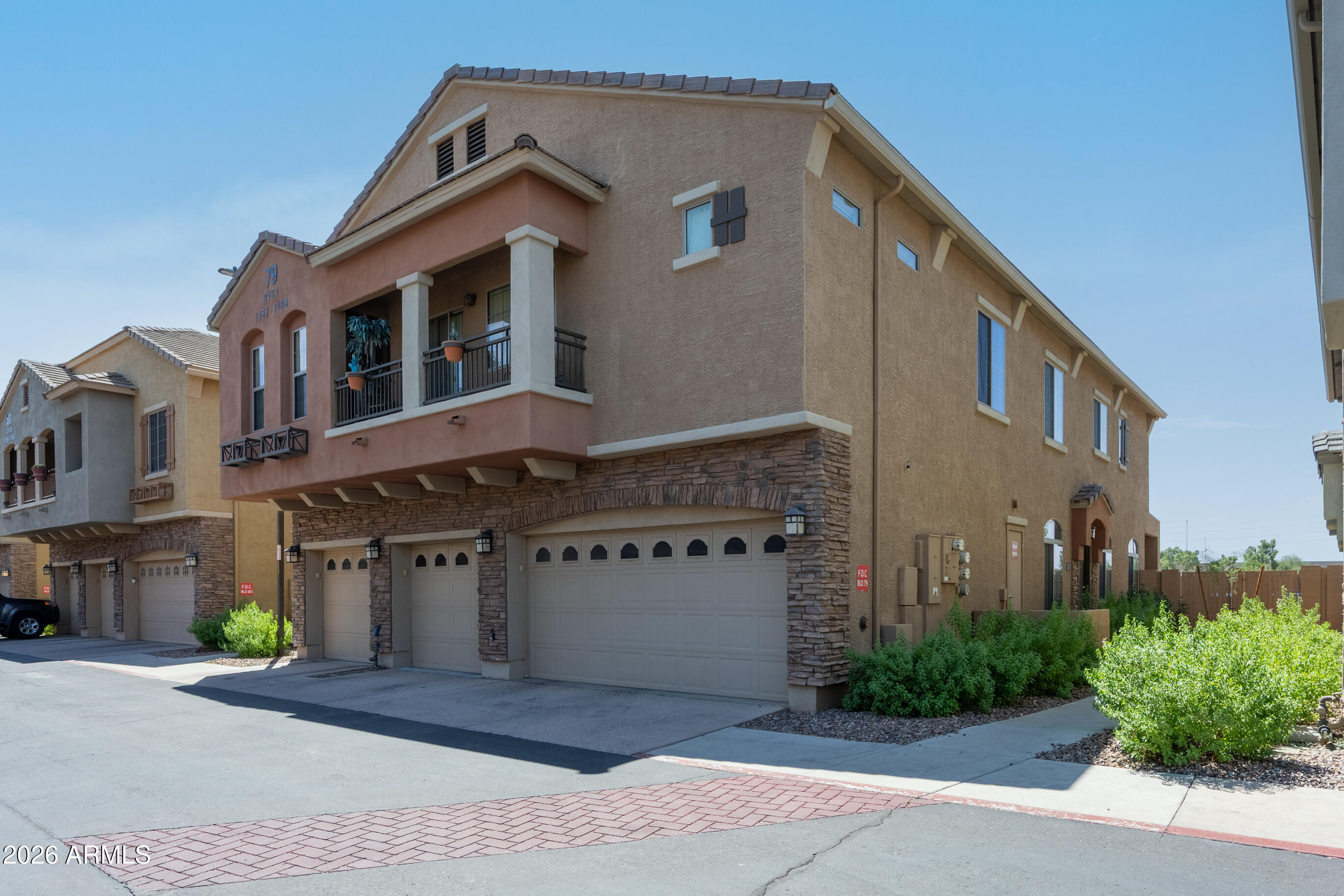 1350 S GREENFIELD Road 1157