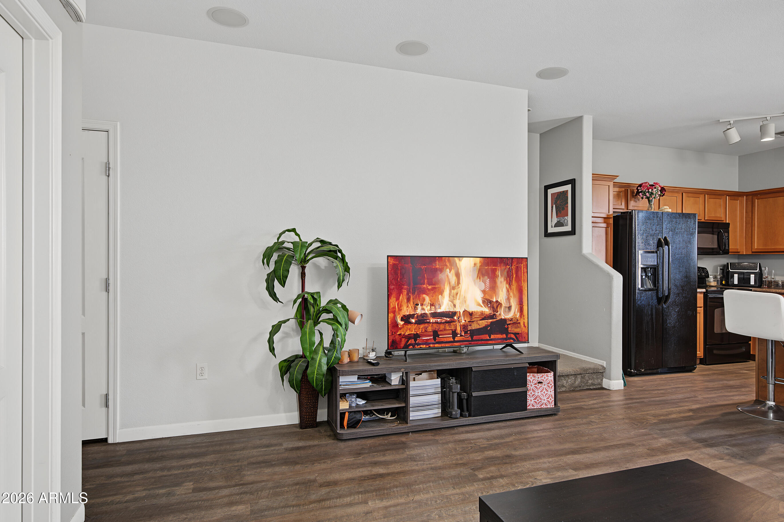 1350 S GREENFIELD Road 1157