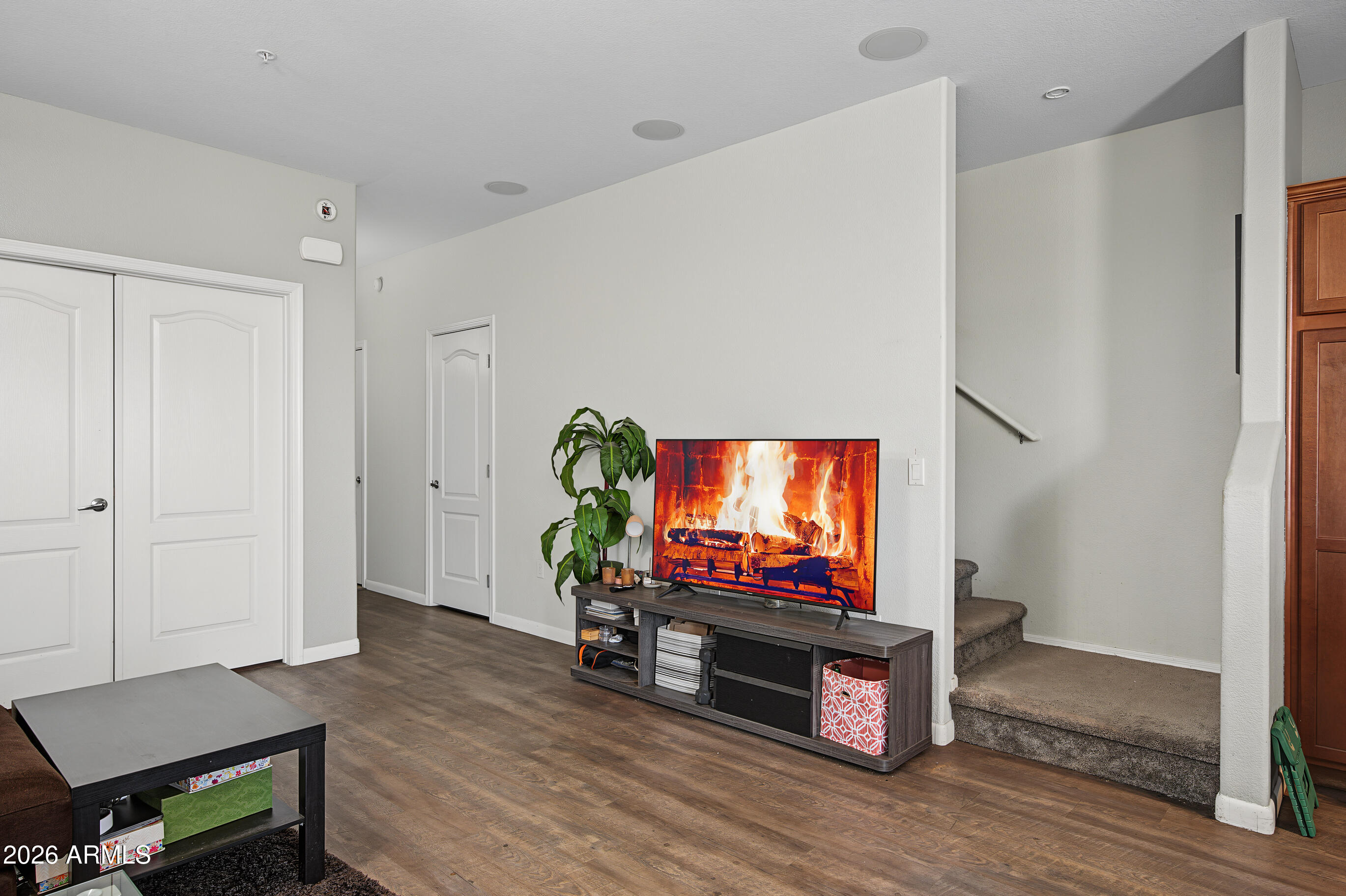 1350 S GREENFIELD Road 1157