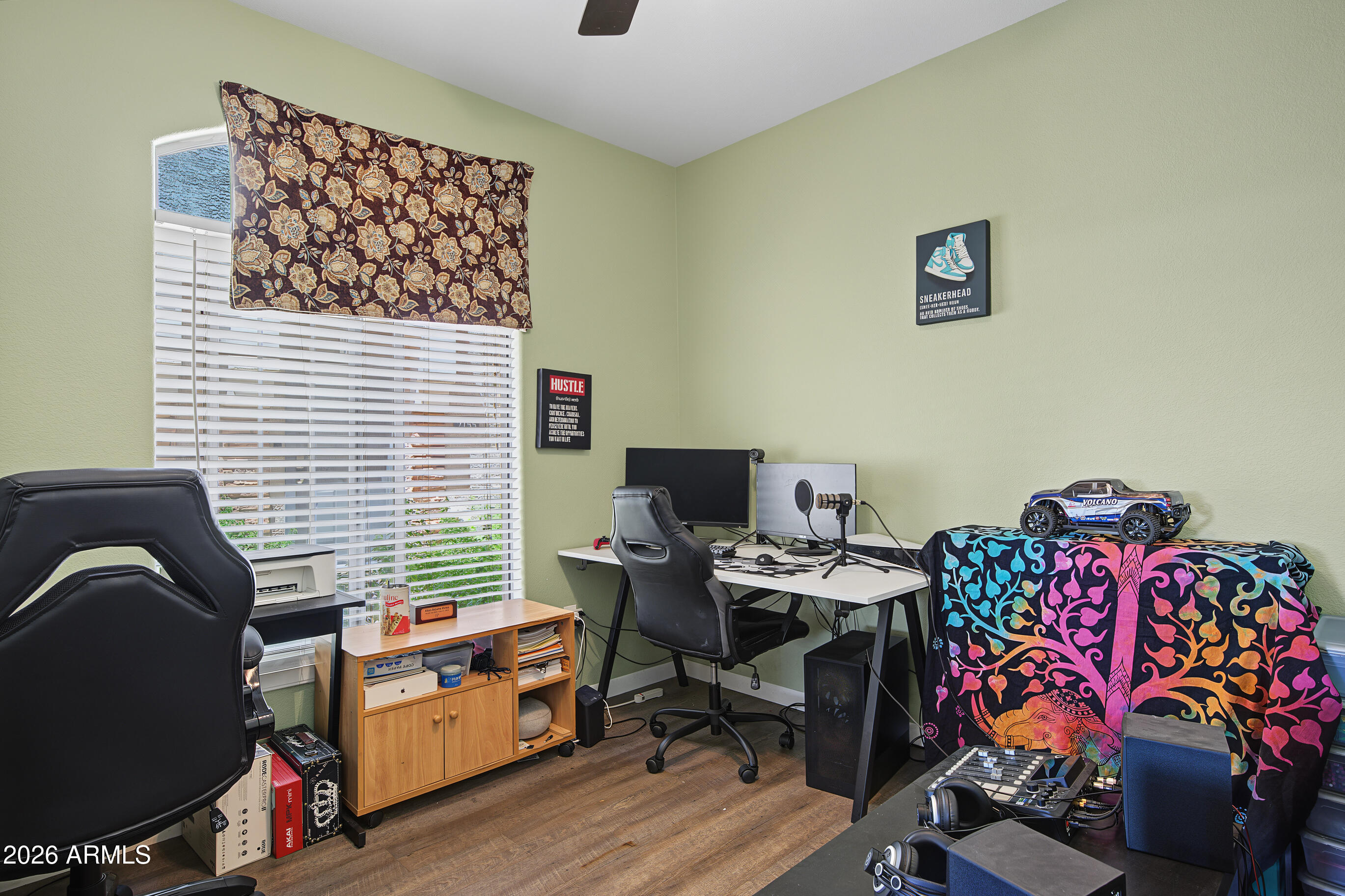 1350 S GREENFIELD Road 1157