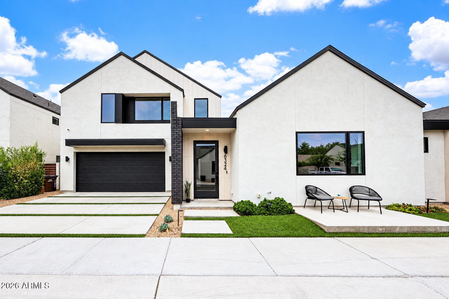6324 N 10TH Drive