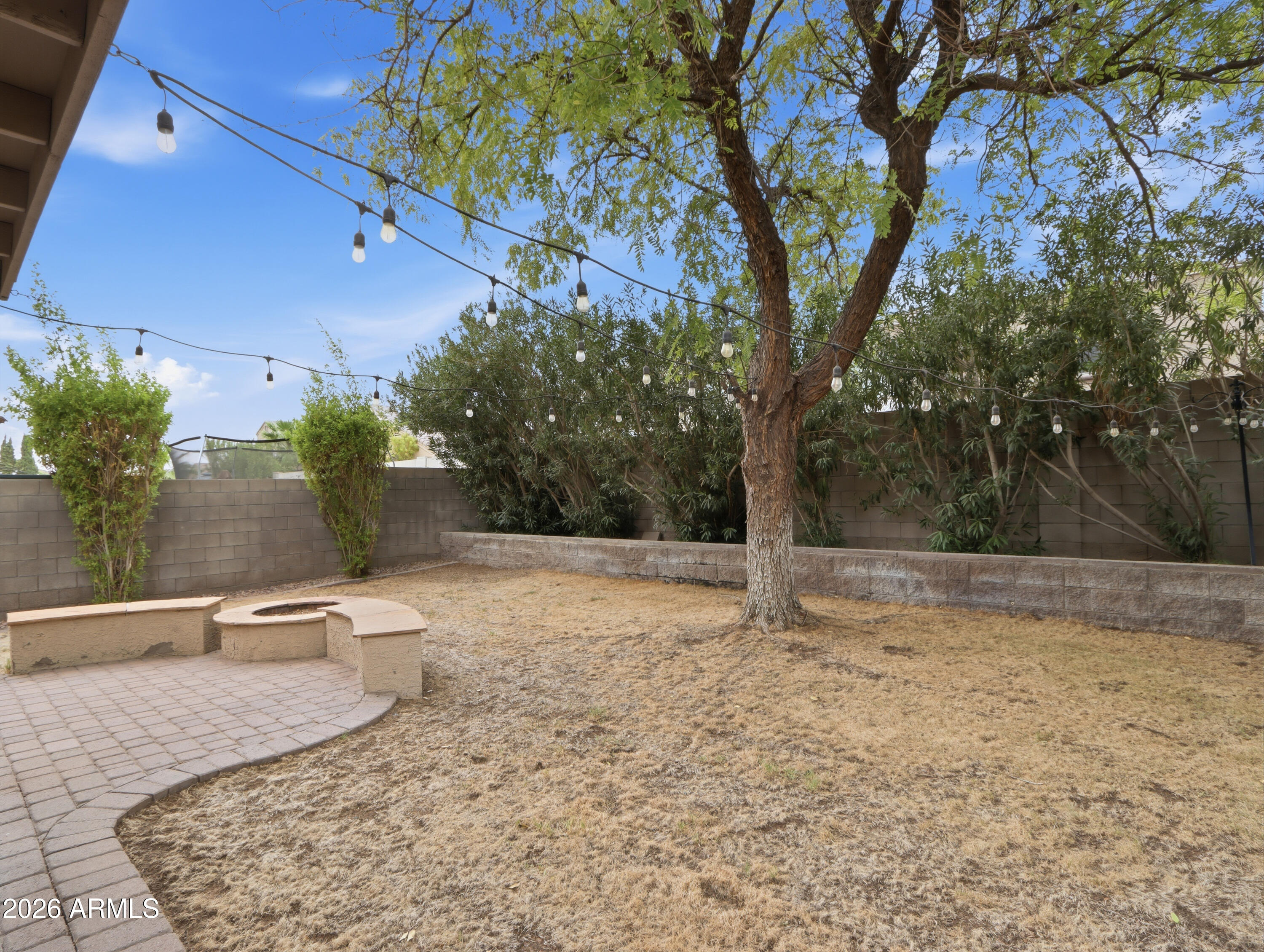 9838 W SALTER Drive